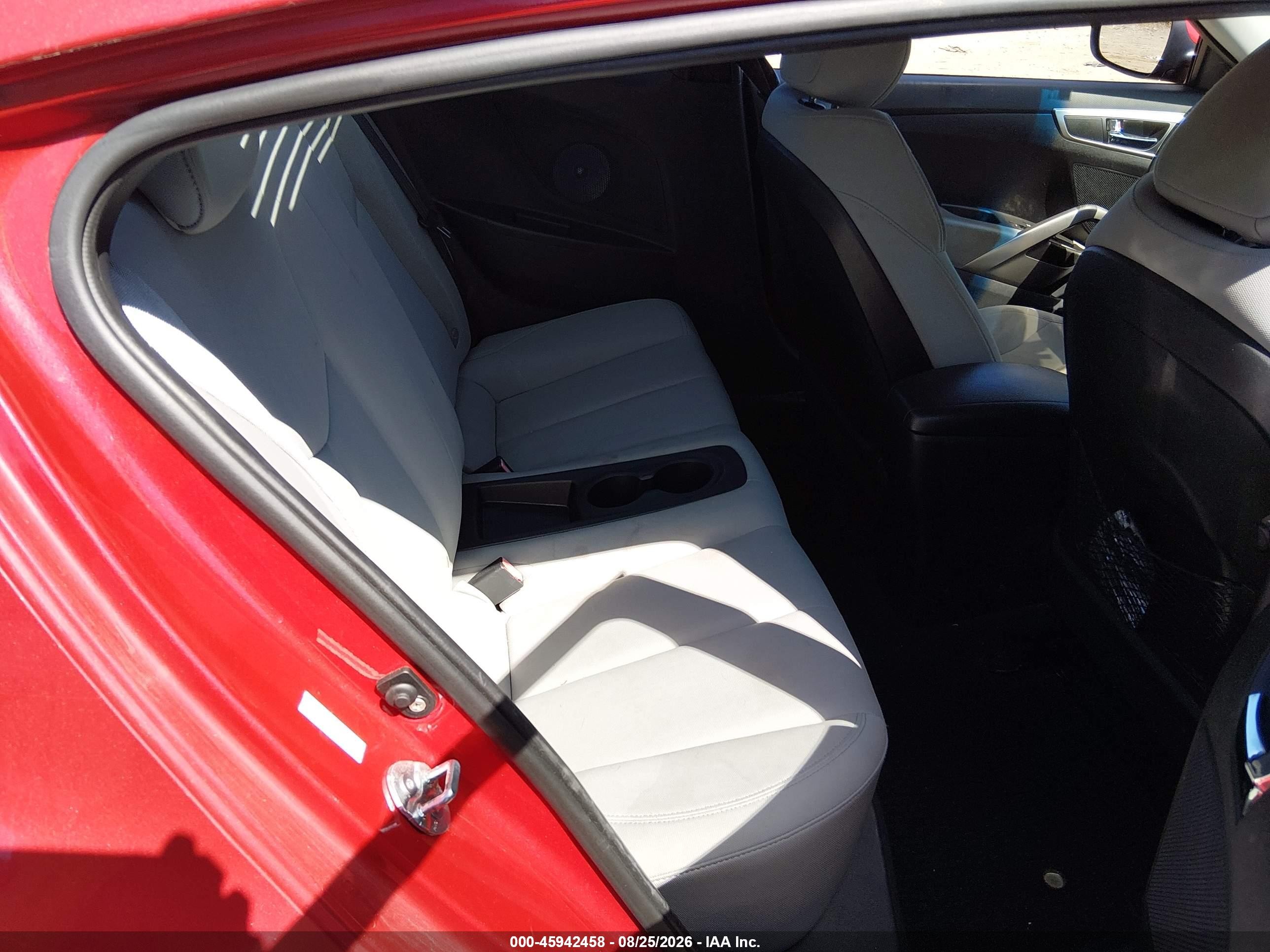 2012 Hyundai Veloster Base W/gray Red vin: KMHTC6AD4CU043760