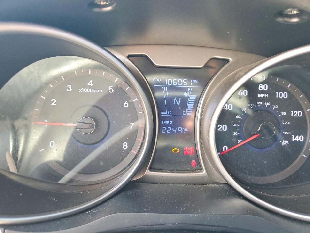 2012 Hyundai Veloster Base Red vin: KMHTC6AD4CU071624