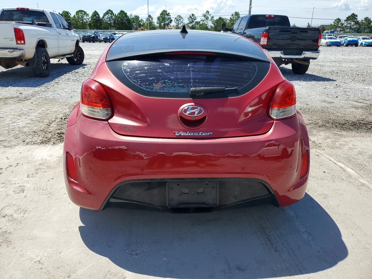 2012 Hyundai Veloster Base Red vin: KMHTC6AD4CU071624