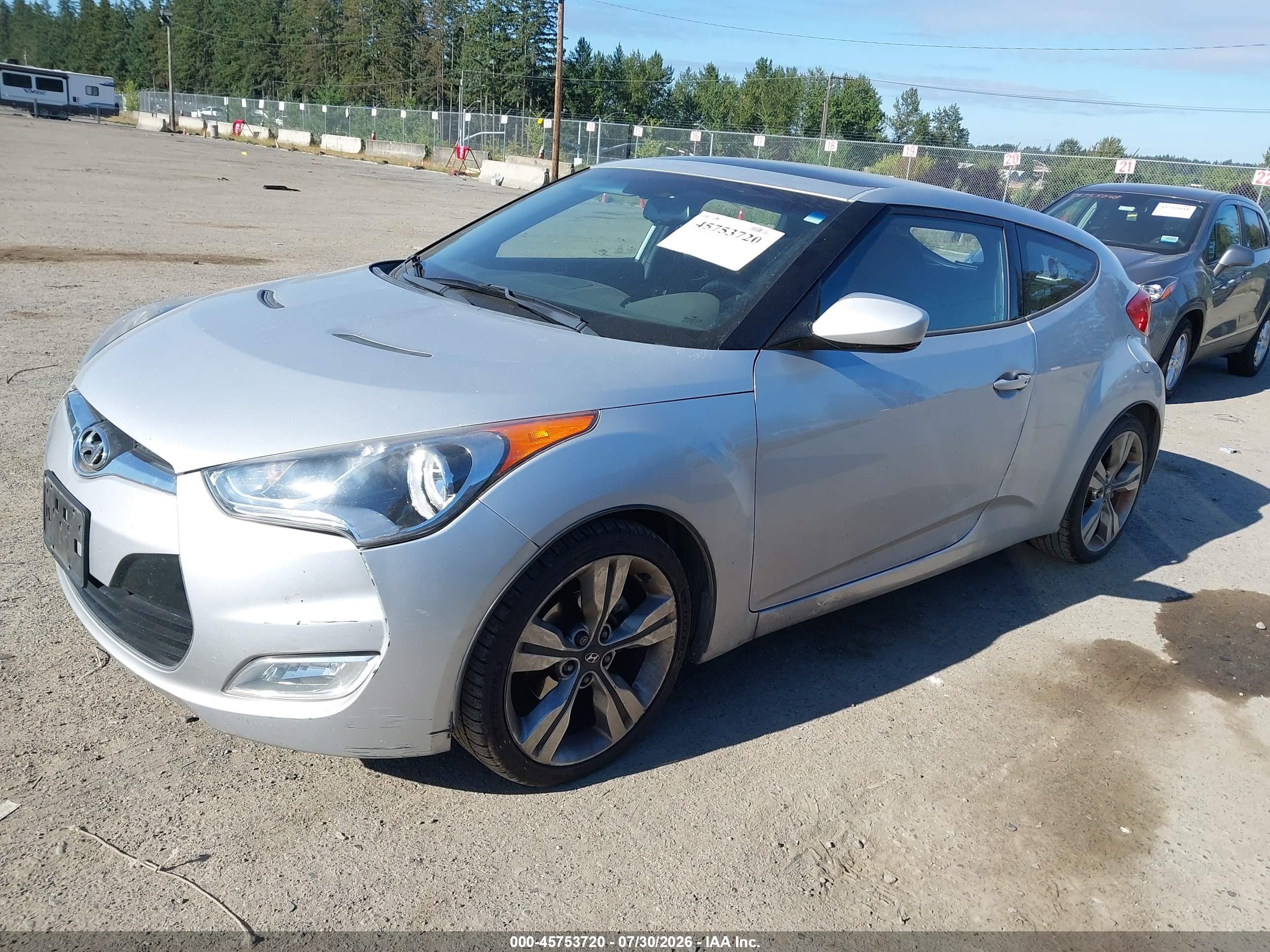 2012 Hyundai Veloster Base W/black White vin: KMHTC6AD4CU077133