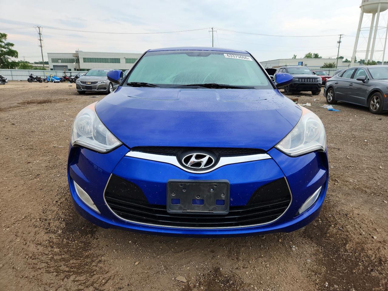 2013 Hyundai Veloster Base Blue vin: KMHTC6AD4DU094015
