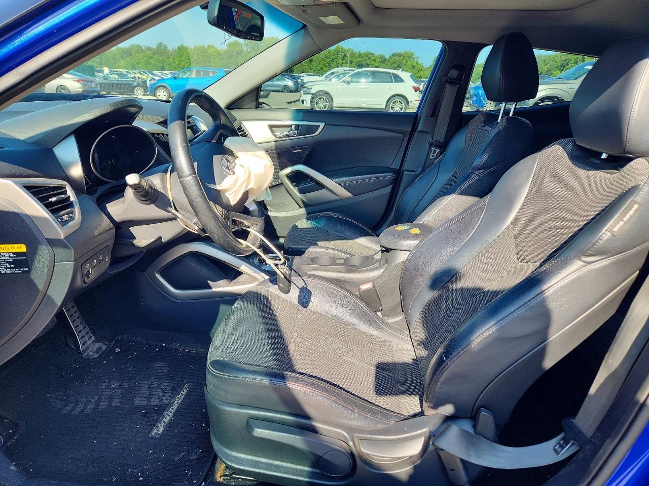 2013 Hyundai Veloster Base Blue vin: KMHTC6AD4DU110262