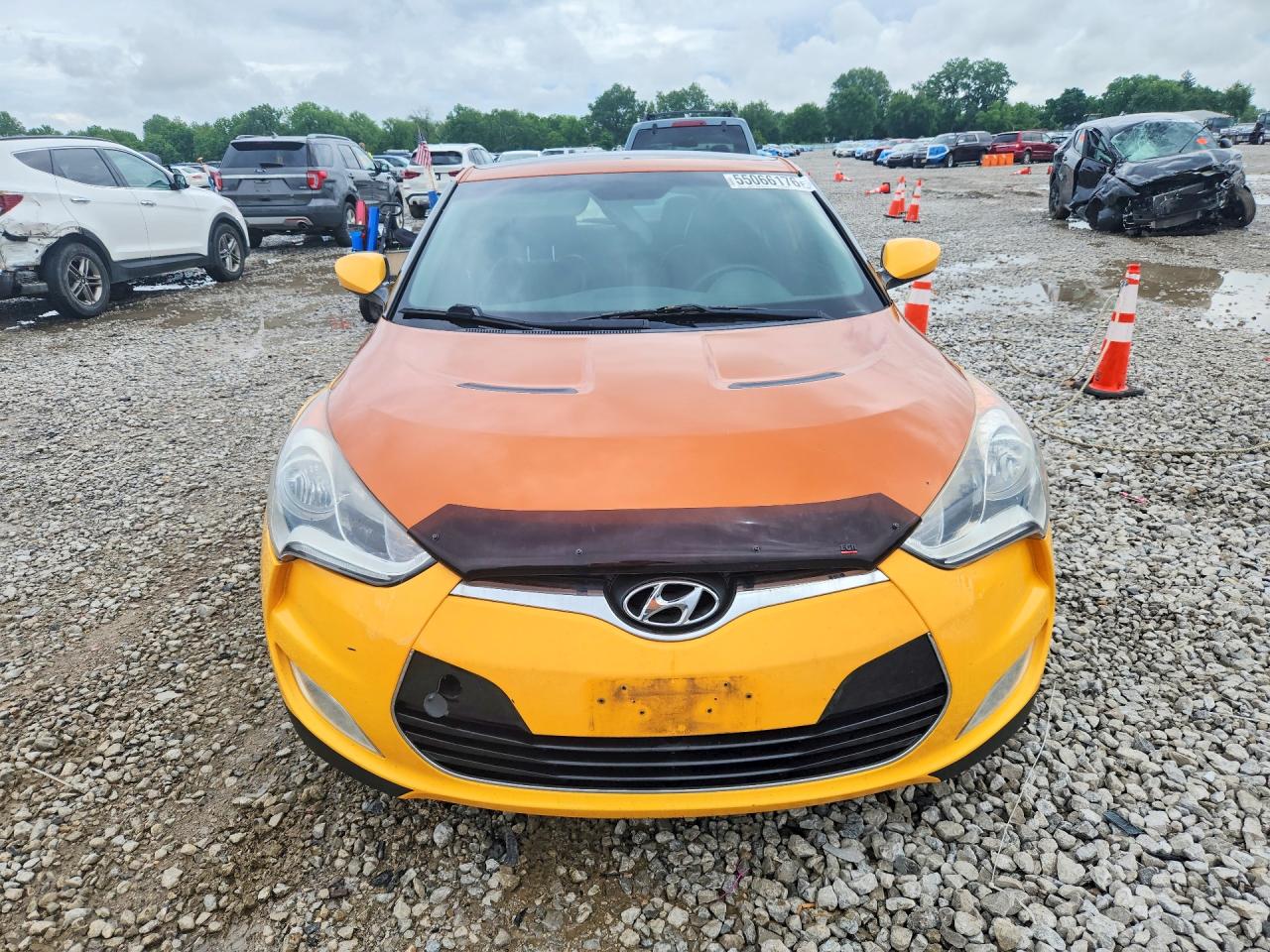 2013 Hyundai Veloster Base Orange vin: KMHTC6AD4DU111184