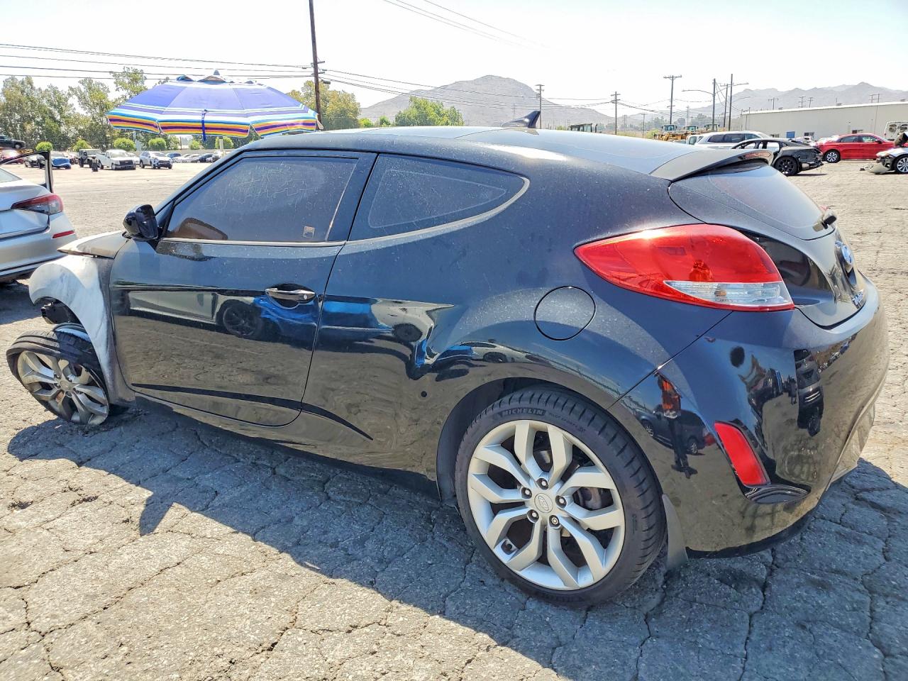 2013 Hyundai Veloster Base Black vin: KMHTC6AD4DU132696