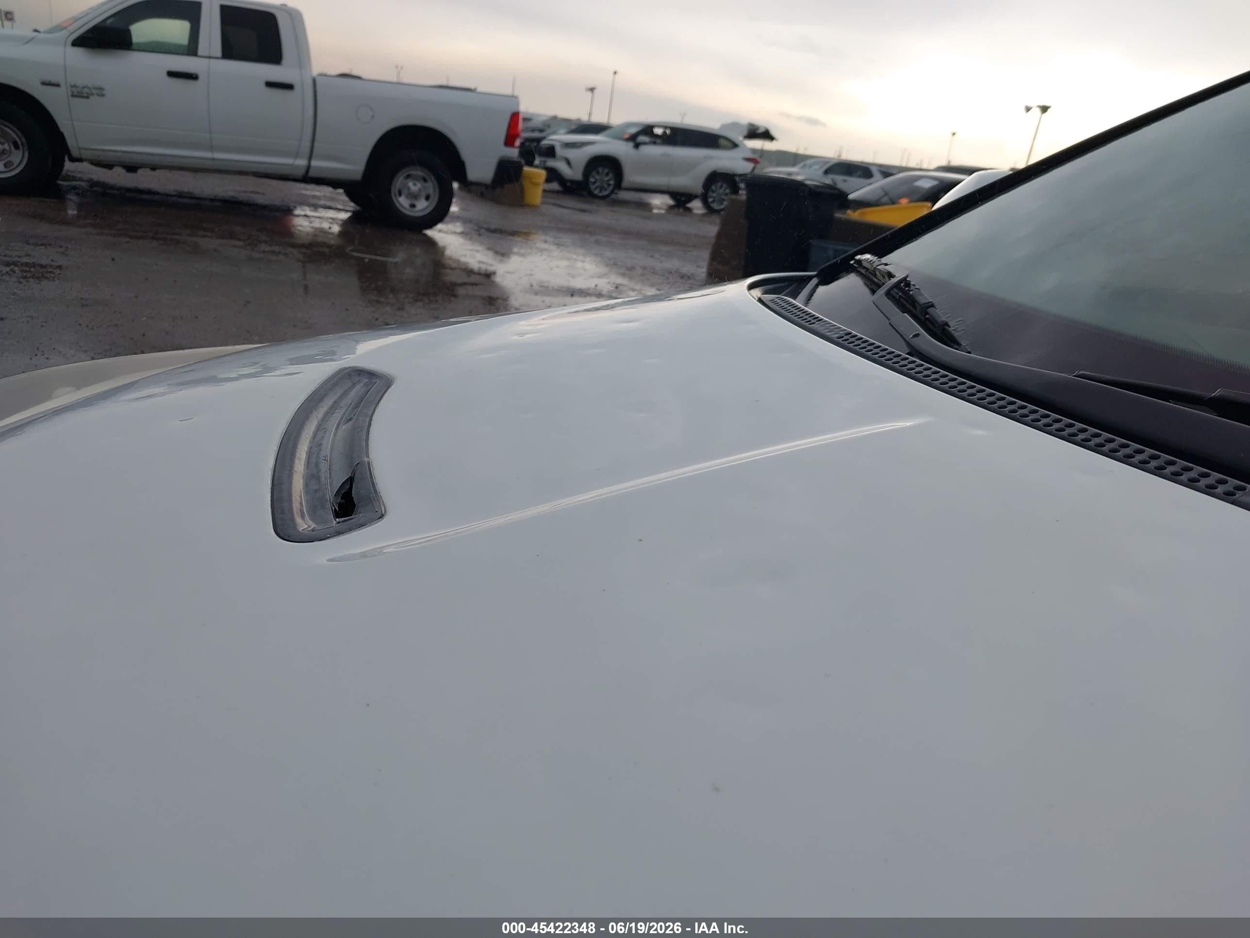 2013 Hyundai Veloster Base W/gray White vin: KMHTC6AD4DU144976