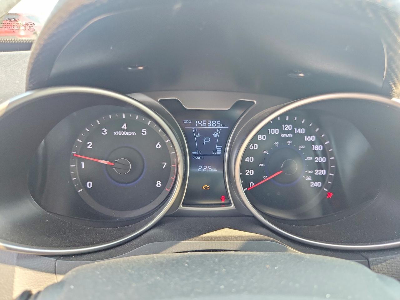 2013 Hyundai Veloster Base Silver vin: KMHTC6AD4DU150051