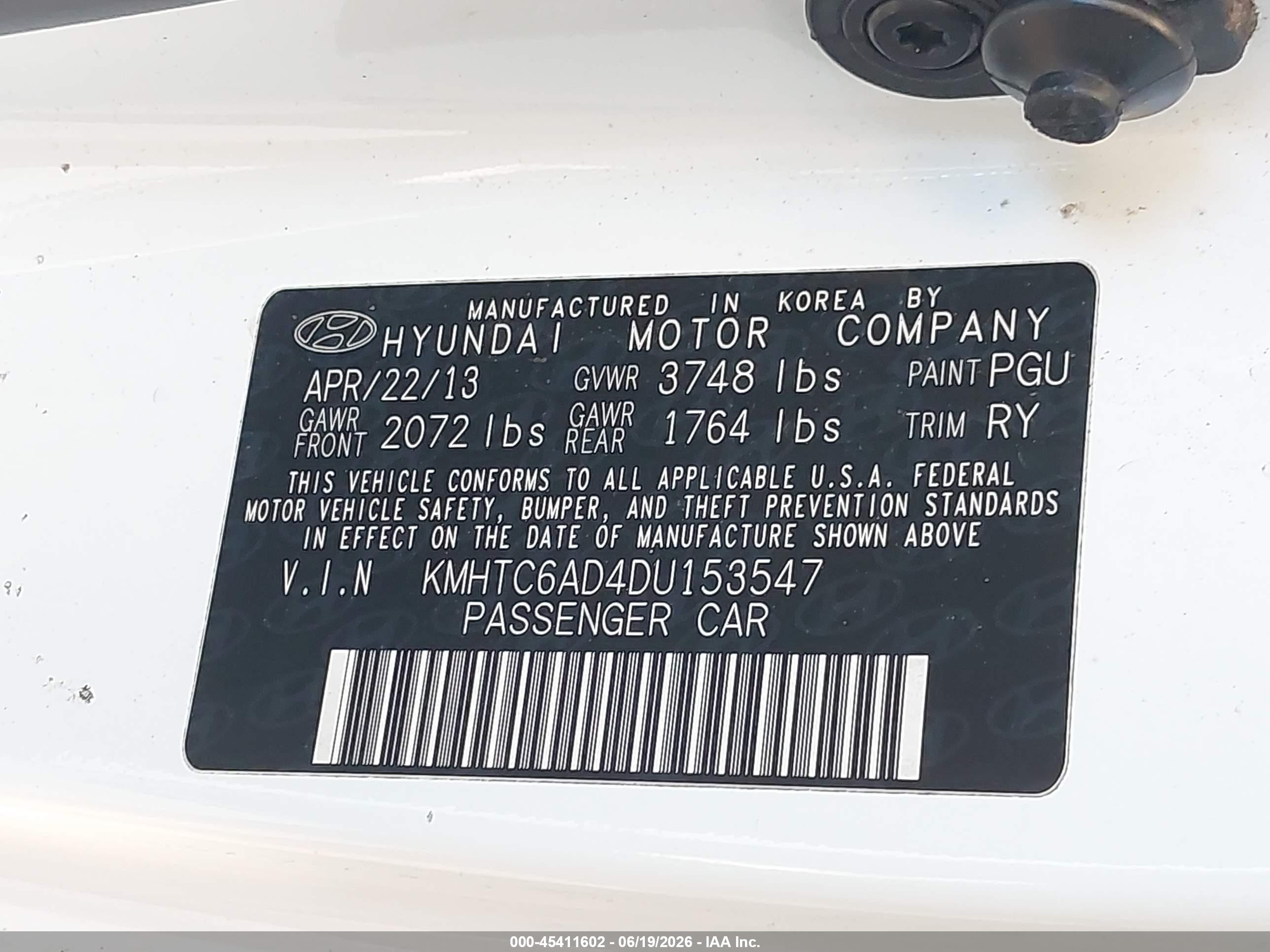 2013 Hyundai Veloster Mix White vin: KMHTC6AD4DU153547