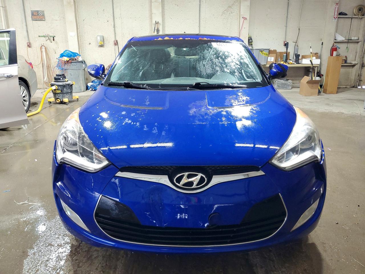 2013 Hyundai Veloster Base Blue vin: KMHTC6AD4DU169876