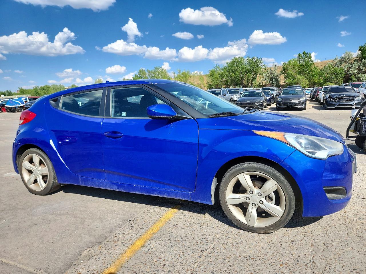 2014 Hyundai Veloster Gls(1.6 Std, Style, Tech Blue vin: KMHTC6AD4EU194262