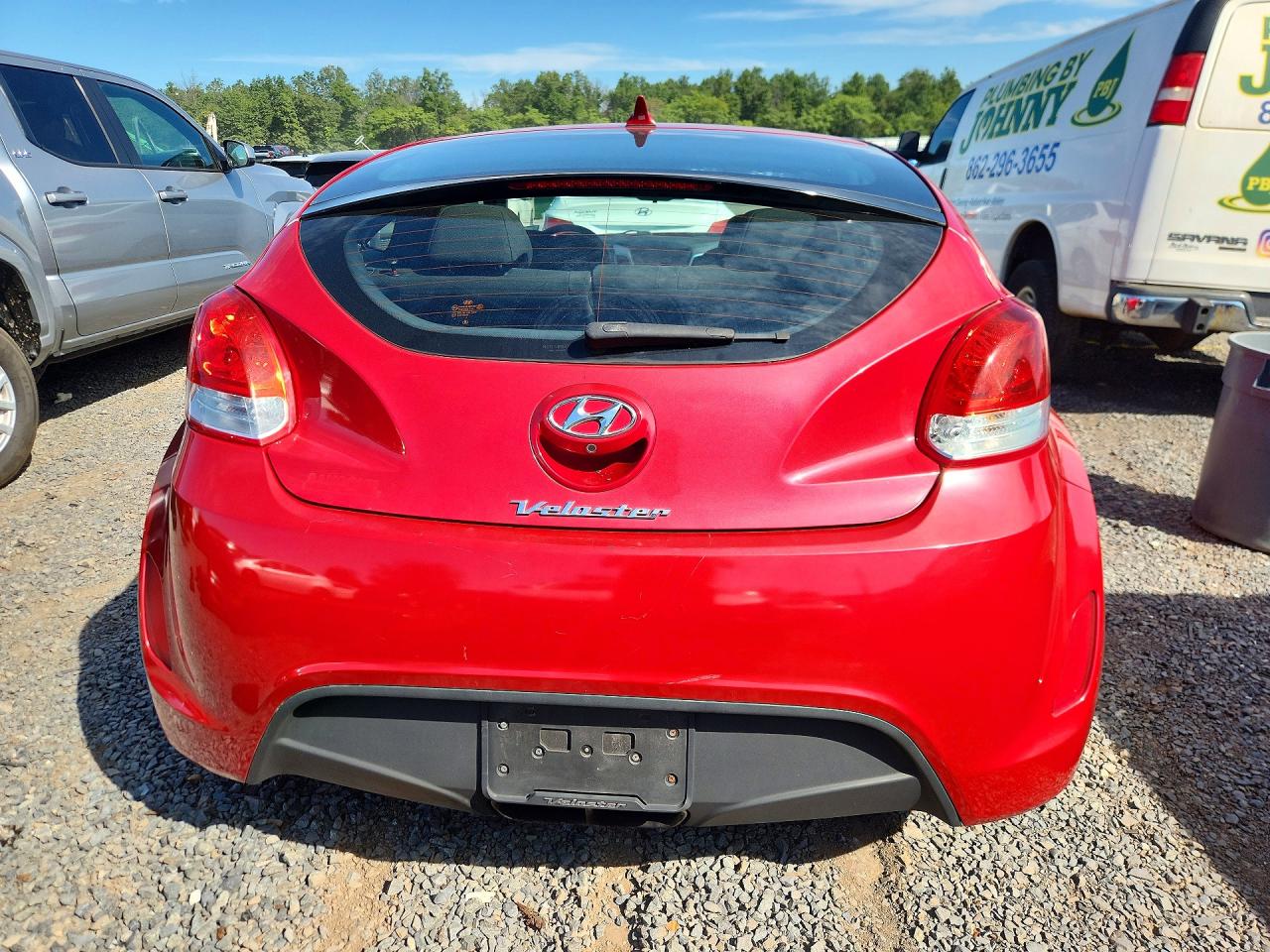 2014 Hyundai Veloster Base Red vin: KMHTC6AD4EU217149