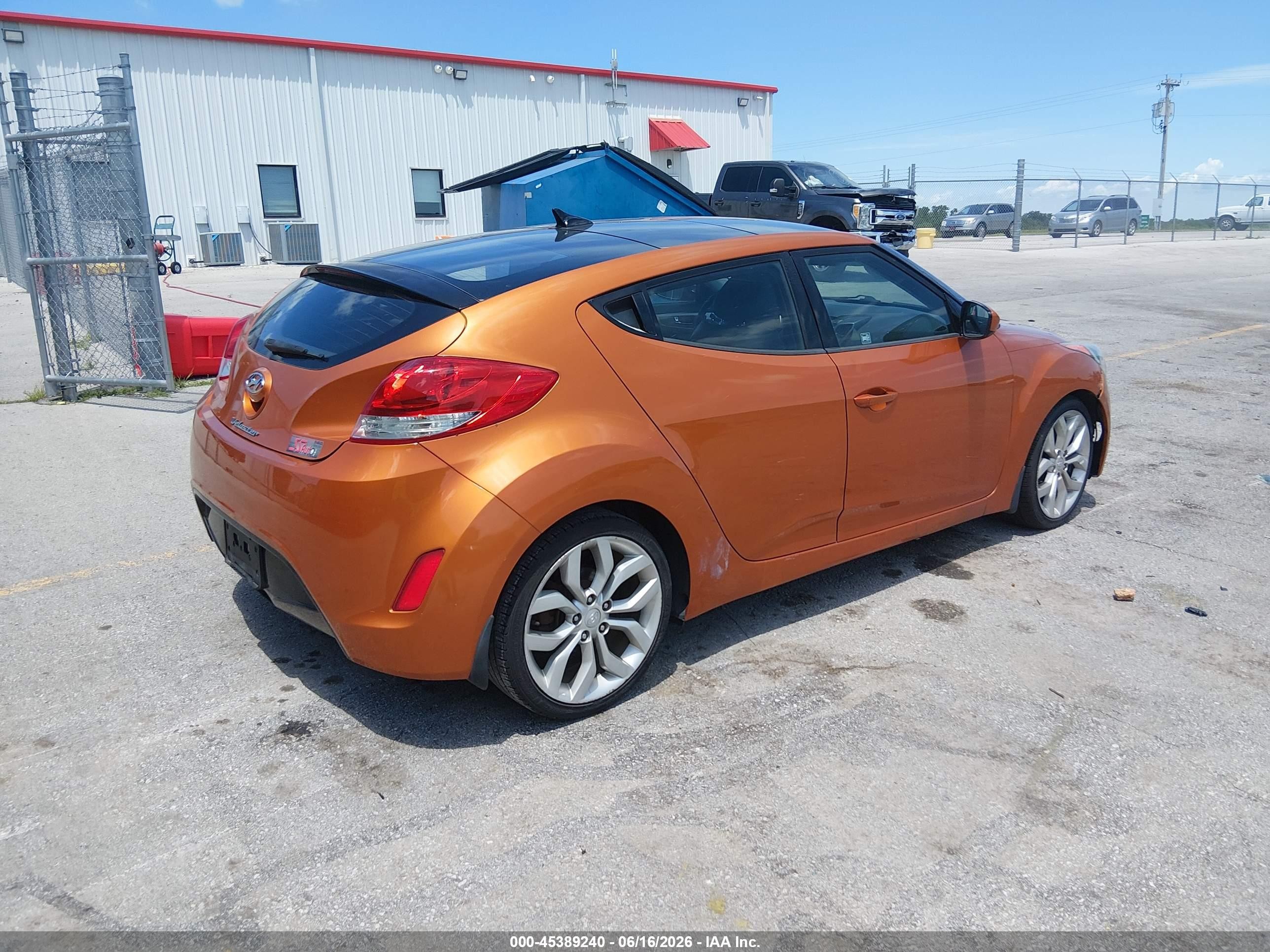 2012 Hyundai Veloster Base W/black Orange vin: KMHTC6AD5CU028331
