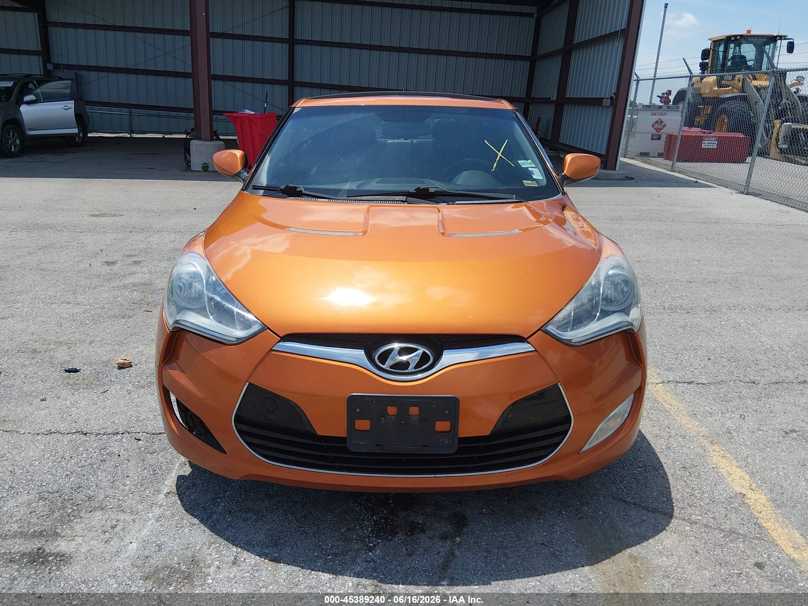 2012 Hyundai Veloster Base W/black Orange vin: KMHTC6AD5CU028331