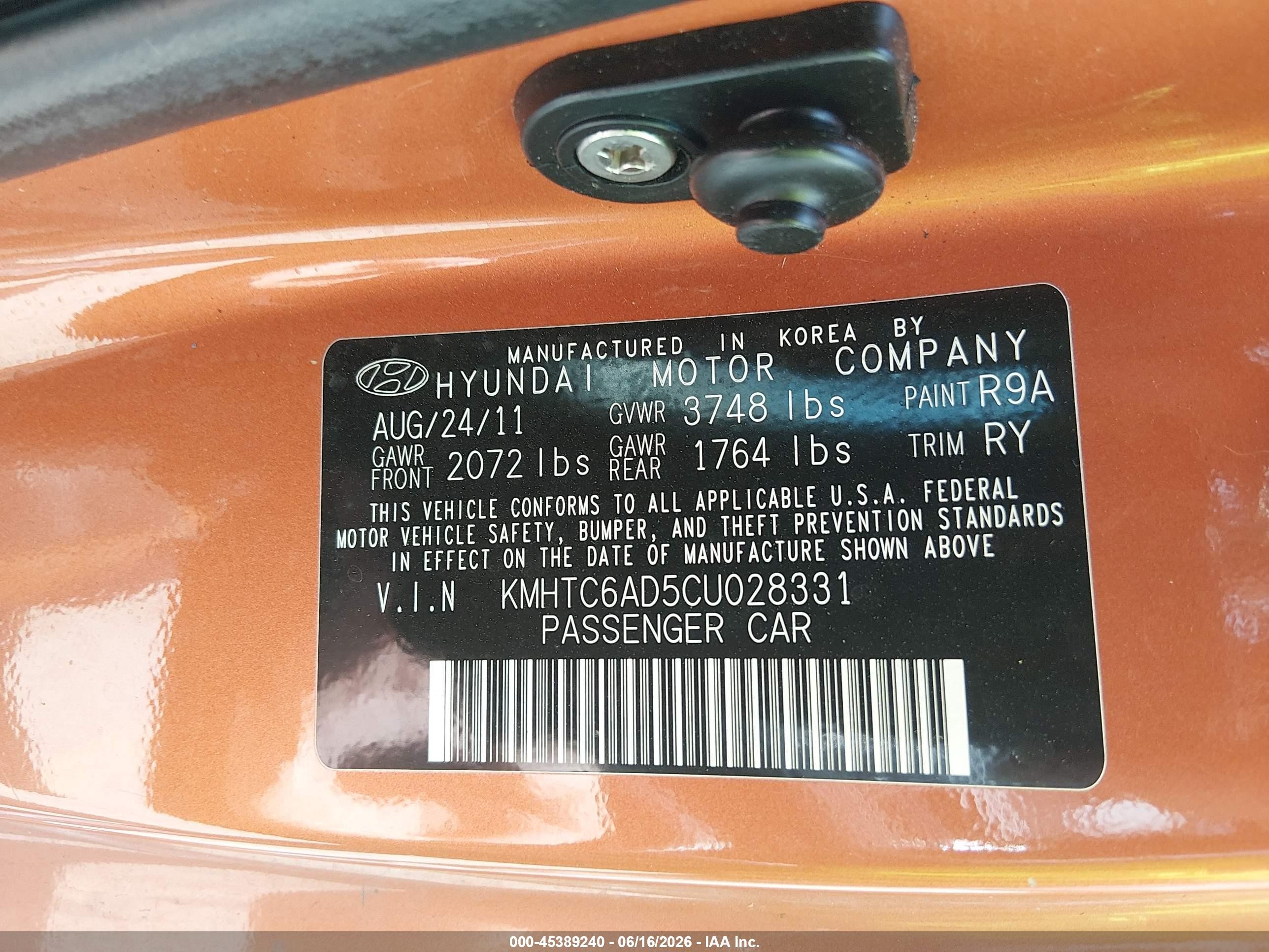 2012 Hyundai Veloster Base W/black Orange vin: KMHTC6AD5CU028331