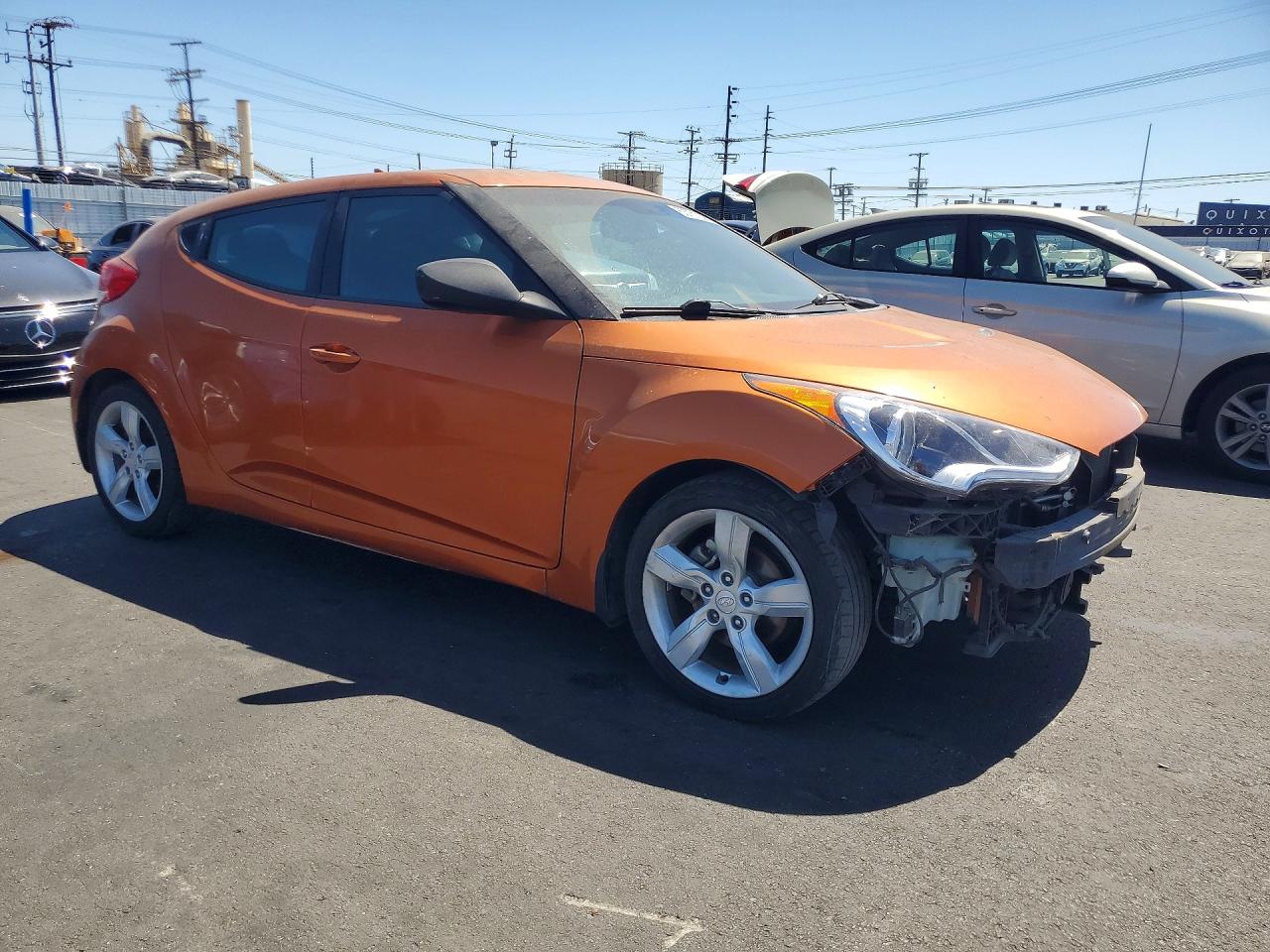 2012 Hyundai Veloster Base Orange vin: KMHTC6AD5CU029947