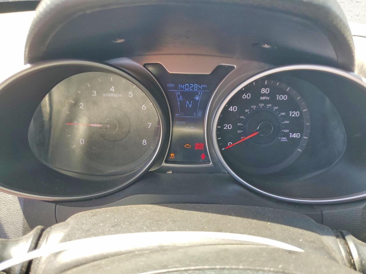 2012 Hyundai Veloster Base Orange vin: KMHTC6AD5CU029947