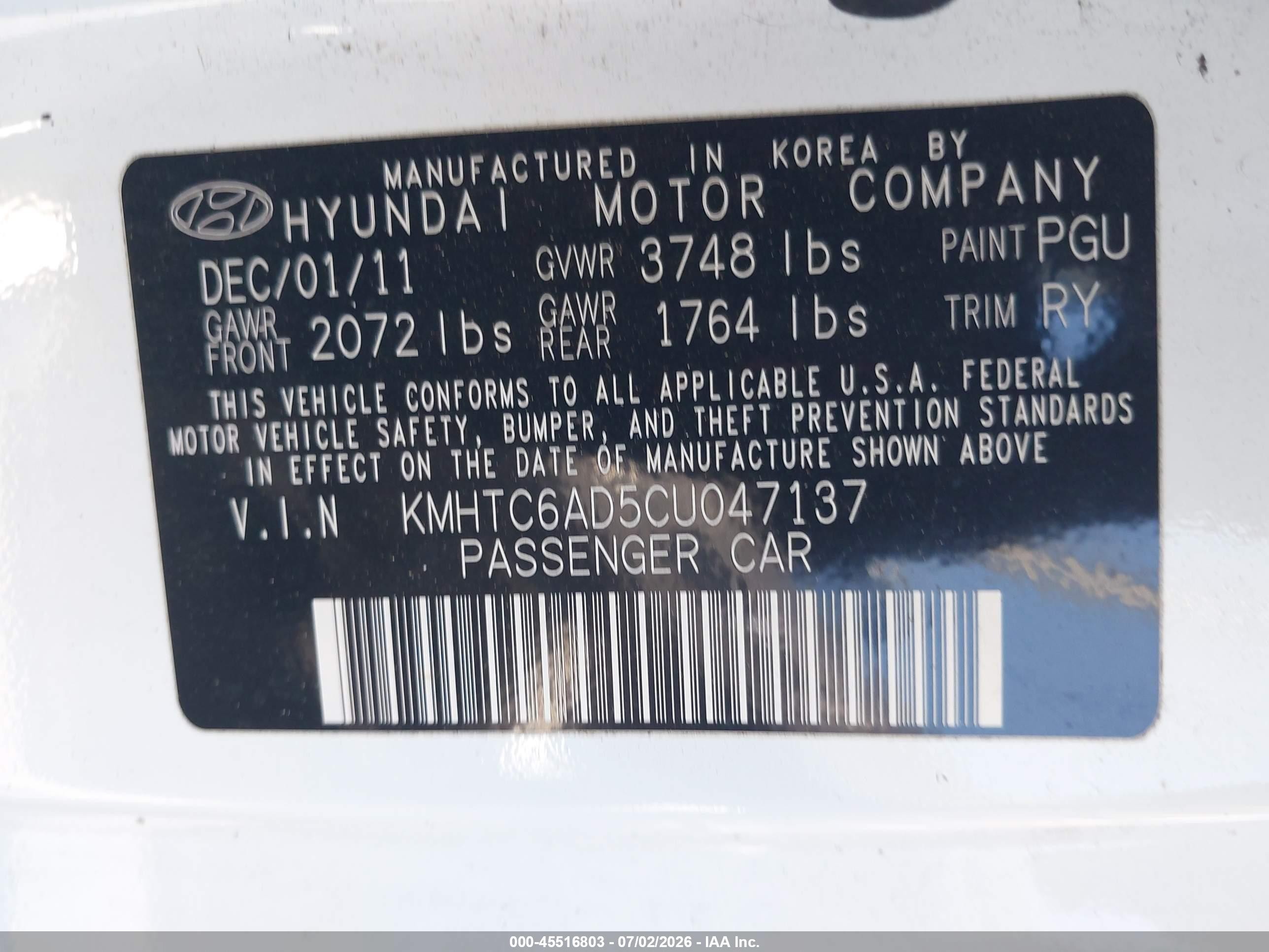 2012 Hyundai Veloster Base W/gray White vin: KMHTC6AD5CU047137