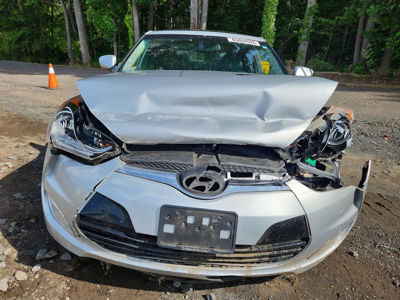 2012 Hyundai Veloster Base Silver vin: KMHTC6AD5CU059384