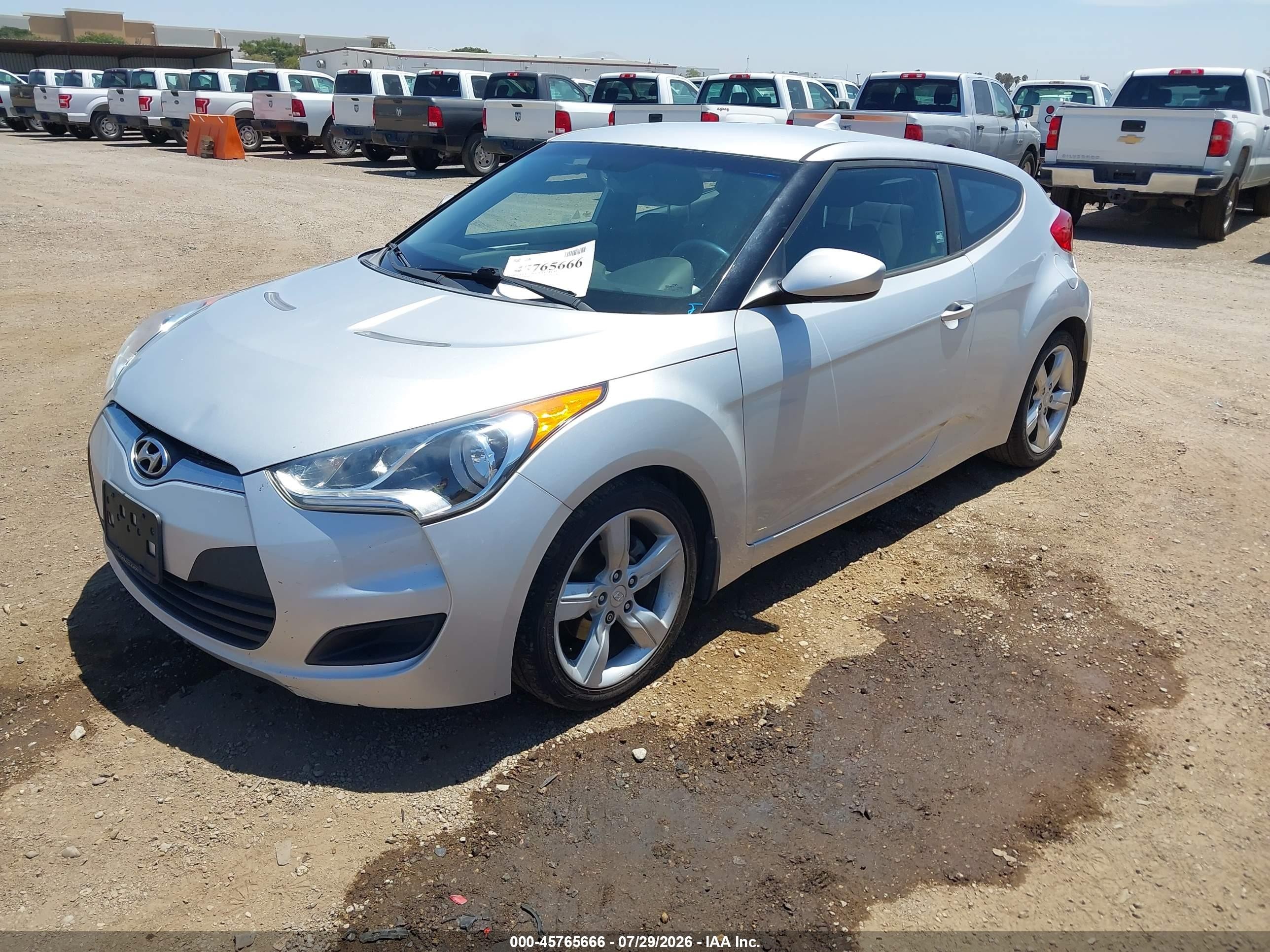2012 Hyundai Veloster Base W/black Silver vin: KMHTC6AD5CU065542