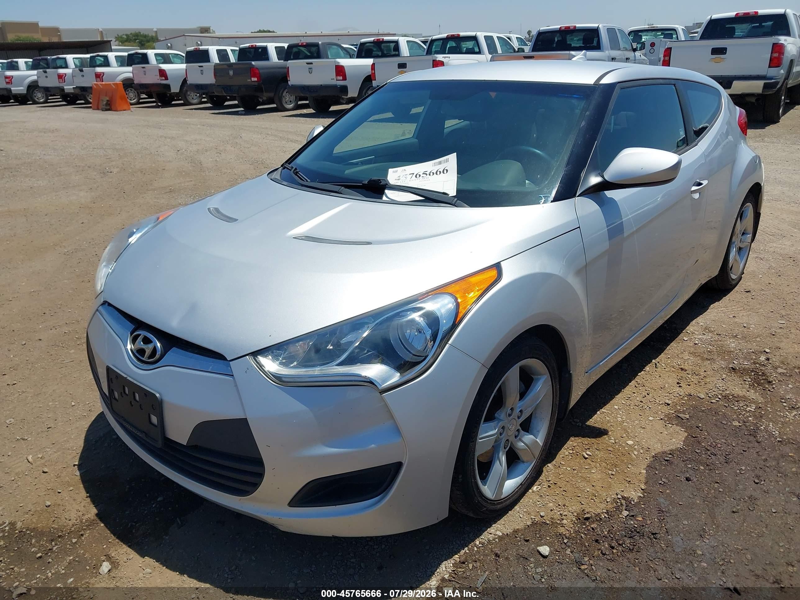 2012 Hyundai Veloster Base W/black Silver vin: KMHTC6AD5CU065542