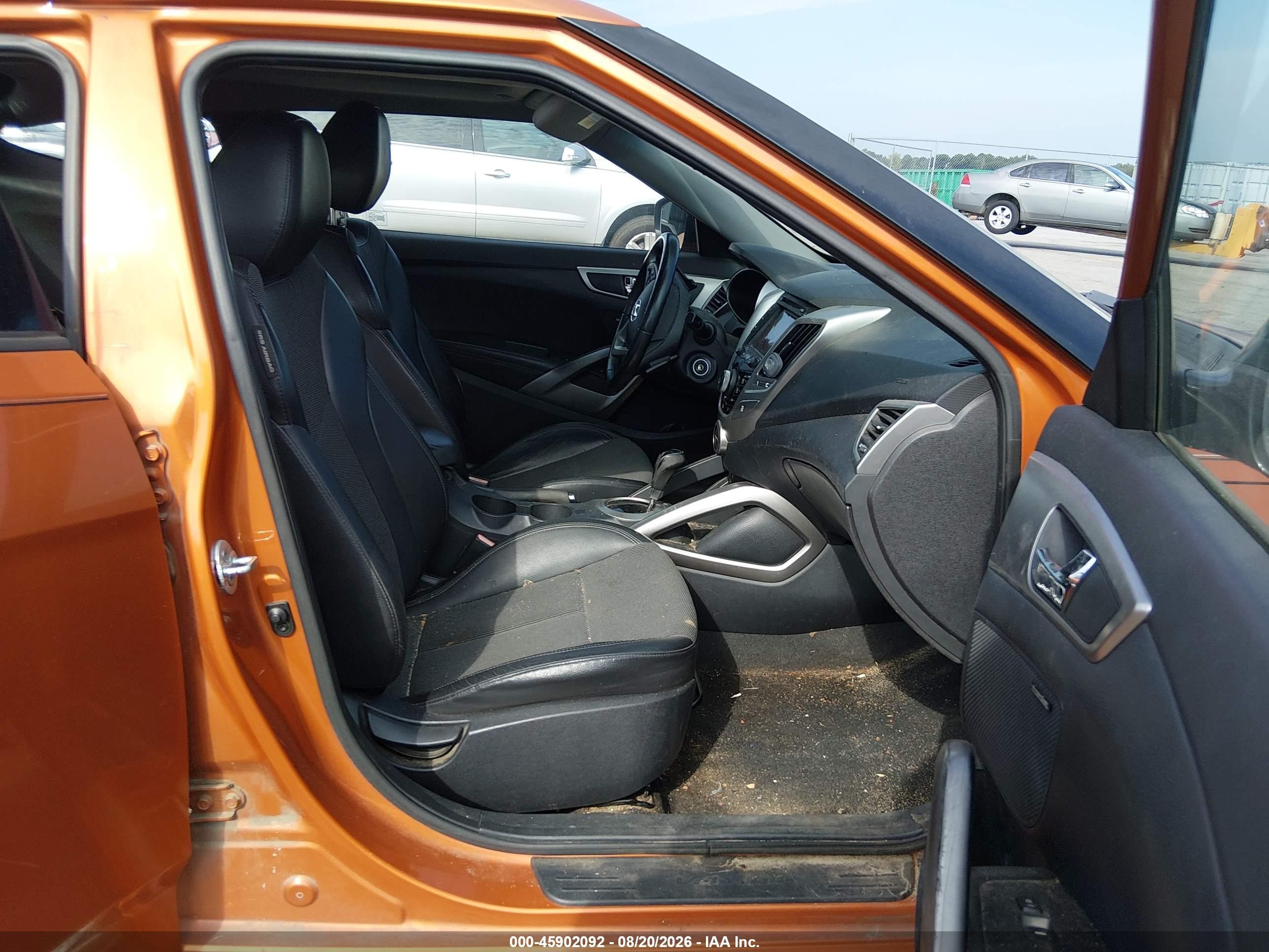 2013 Hyundai Veloster Base W/black Orange vin: KMHTC6AD5DU092855