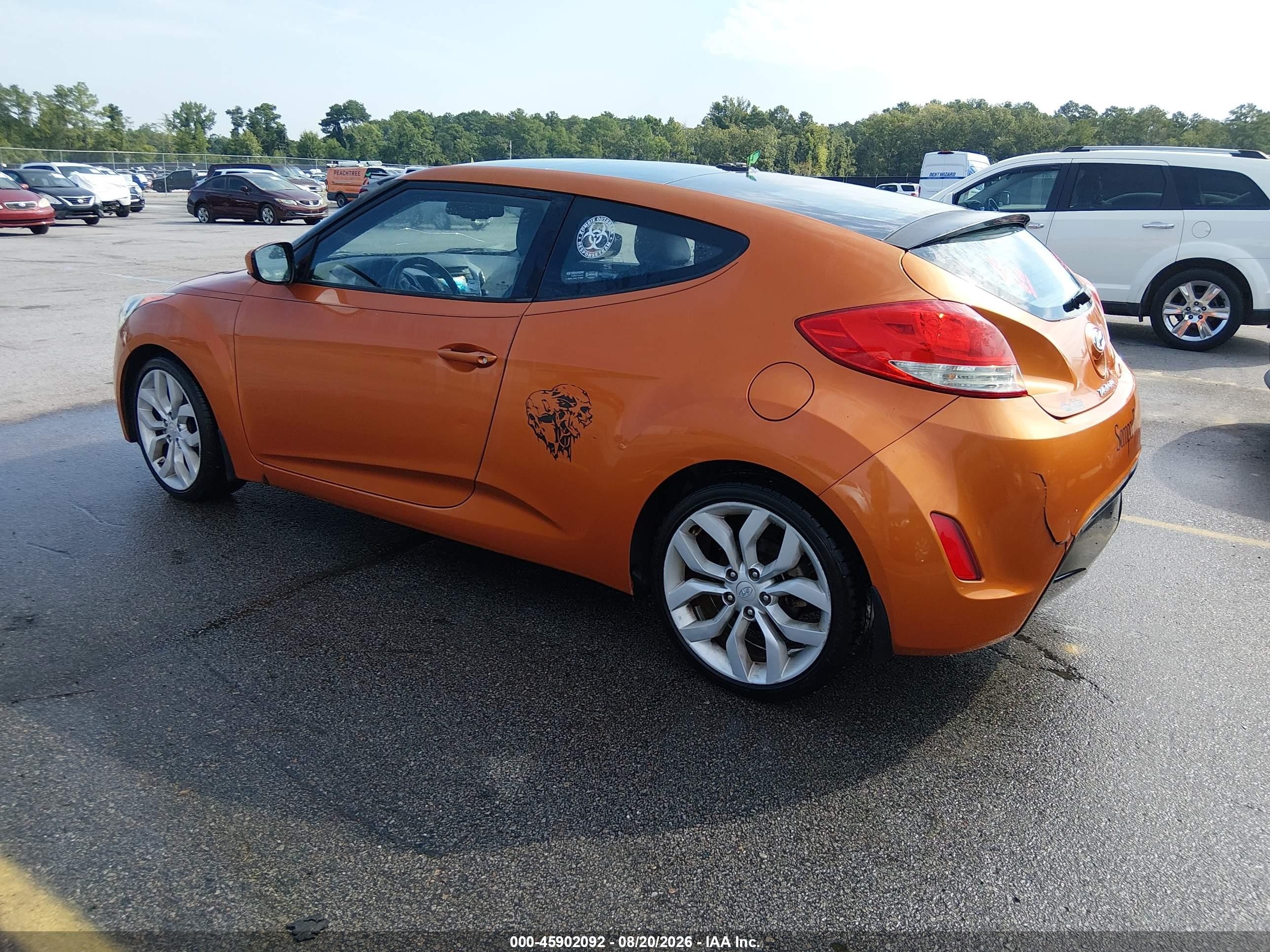 2013 Hyundai Veloster Base W/black Orange vin: KMHTC6AD5DU092855