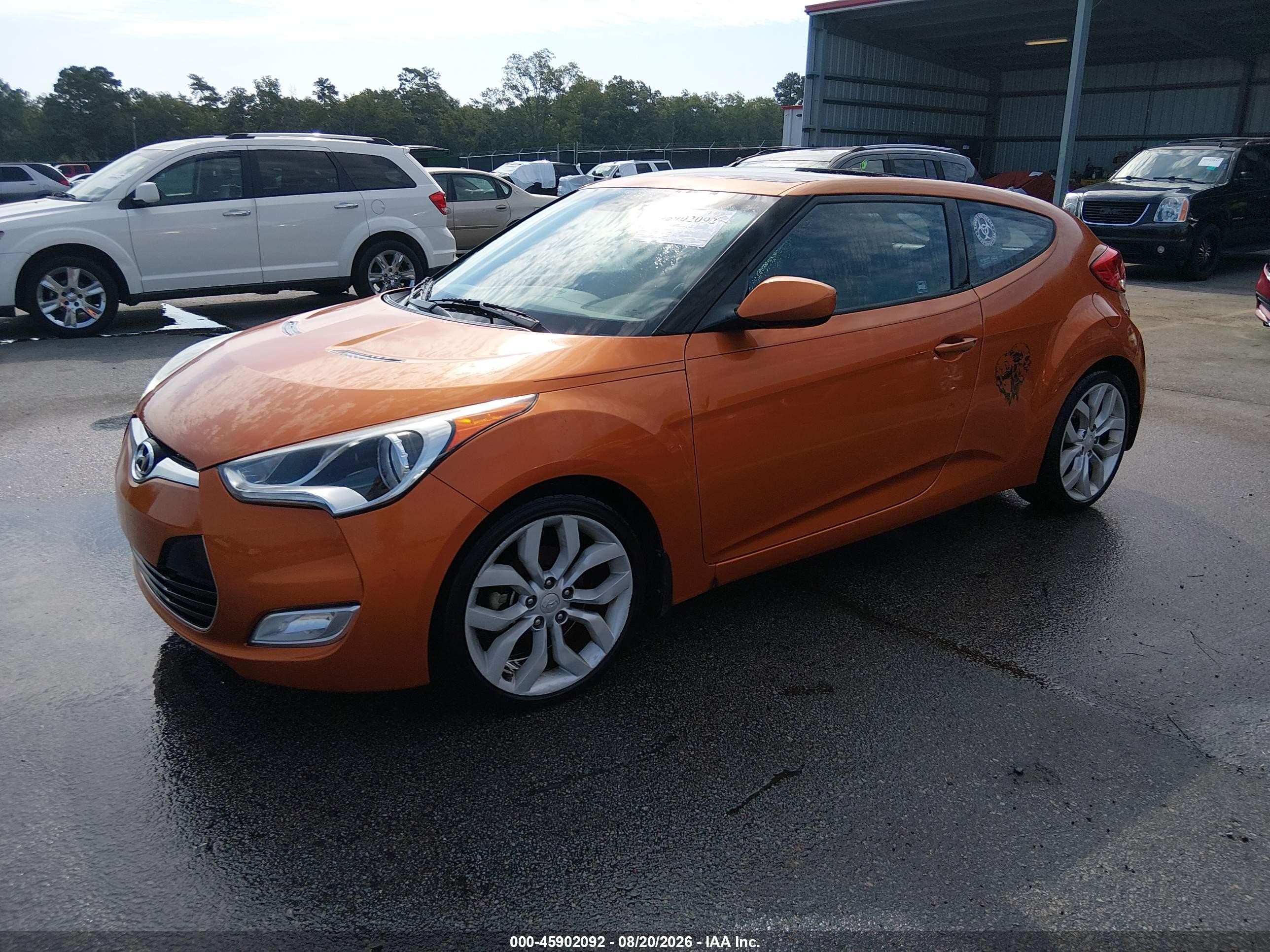 2013 Hyundai Veloster Base W/black Orange vin: KMHTC6AD5DU092855