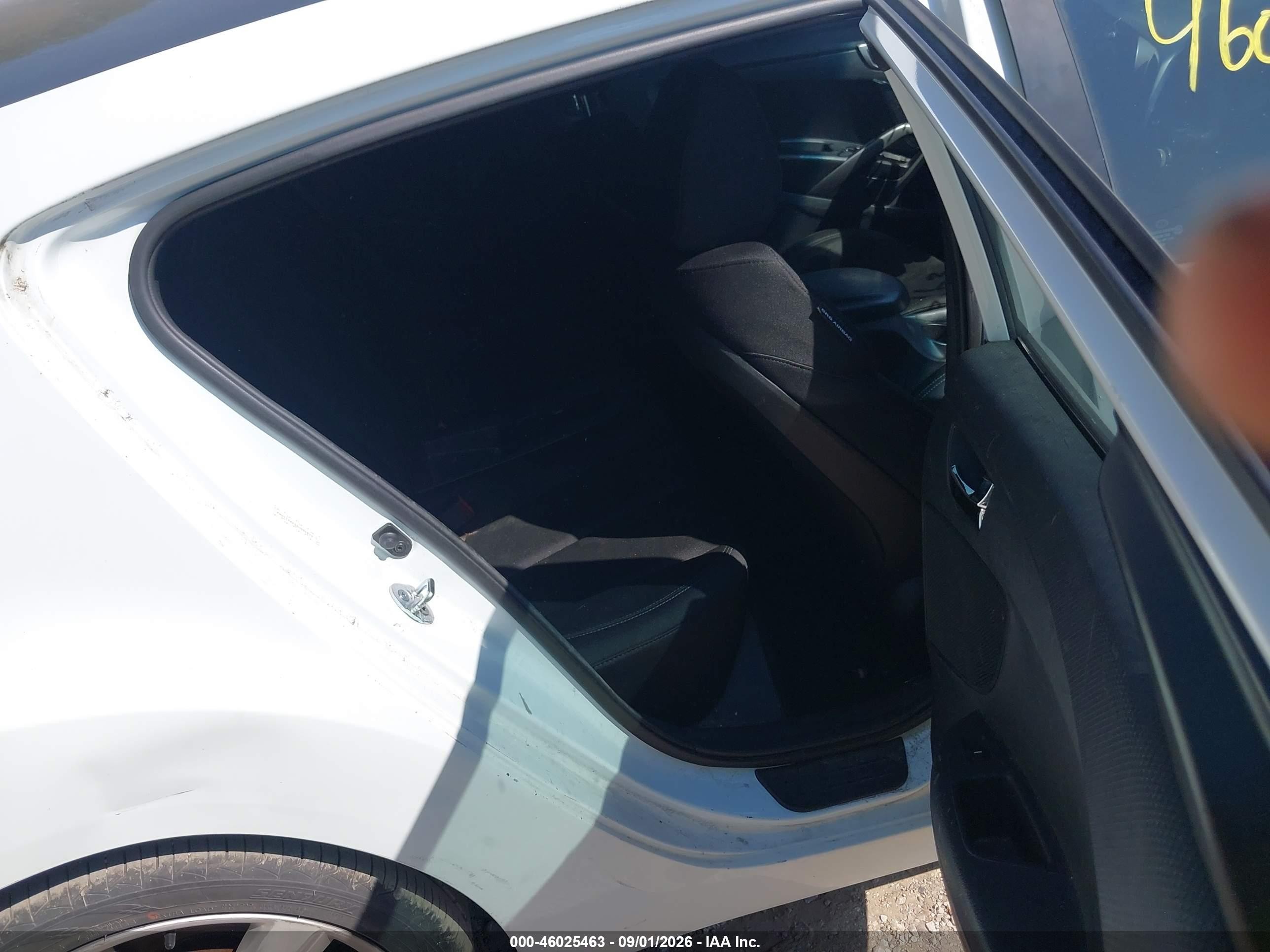 2013 Hyundai Veloster Base W/black Белый vin: KMHTC6AD5DU094816