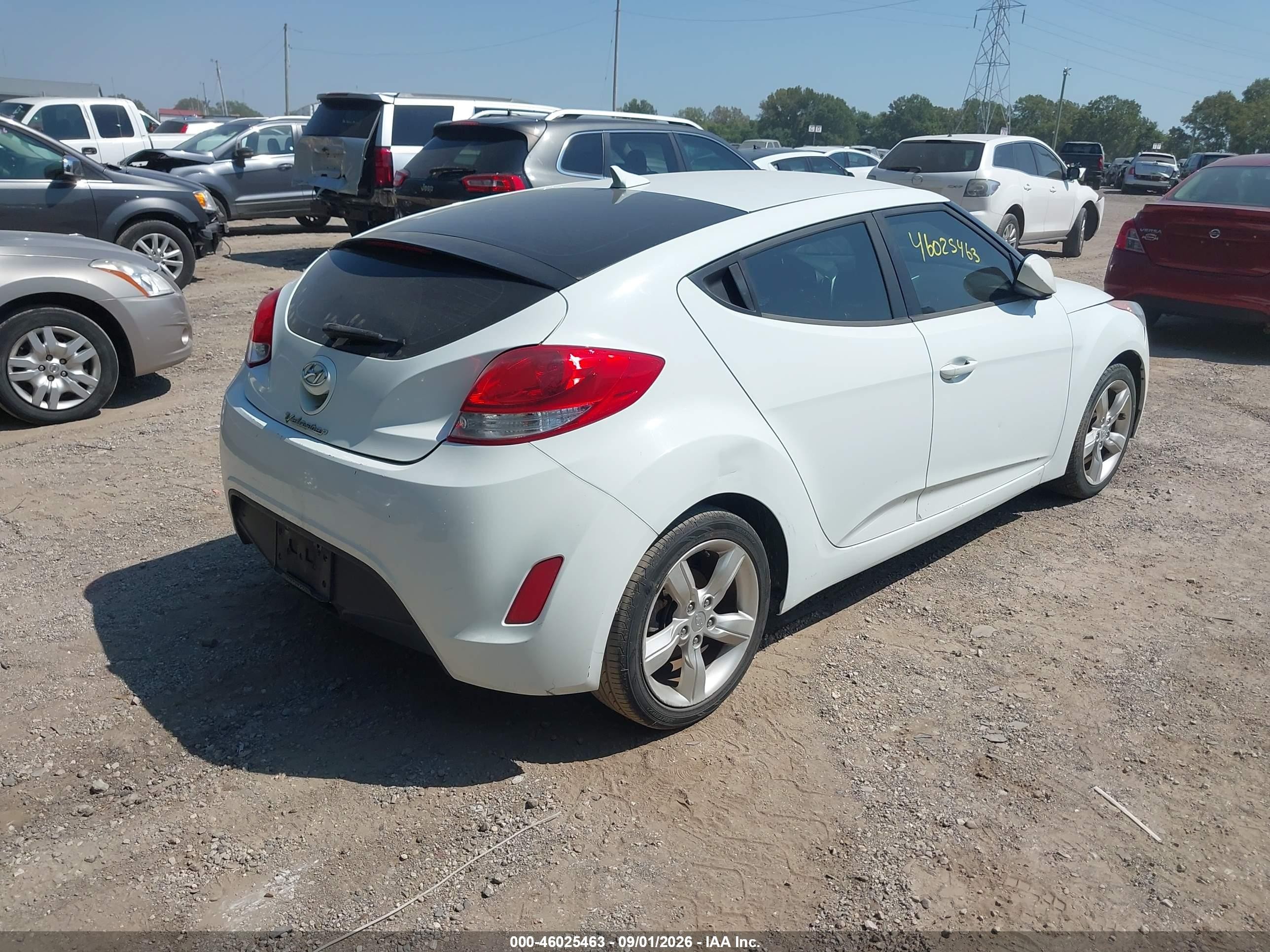 2013 Hyundai Veloster Base W/black Белый vin: KMHTC6AD5DU094816