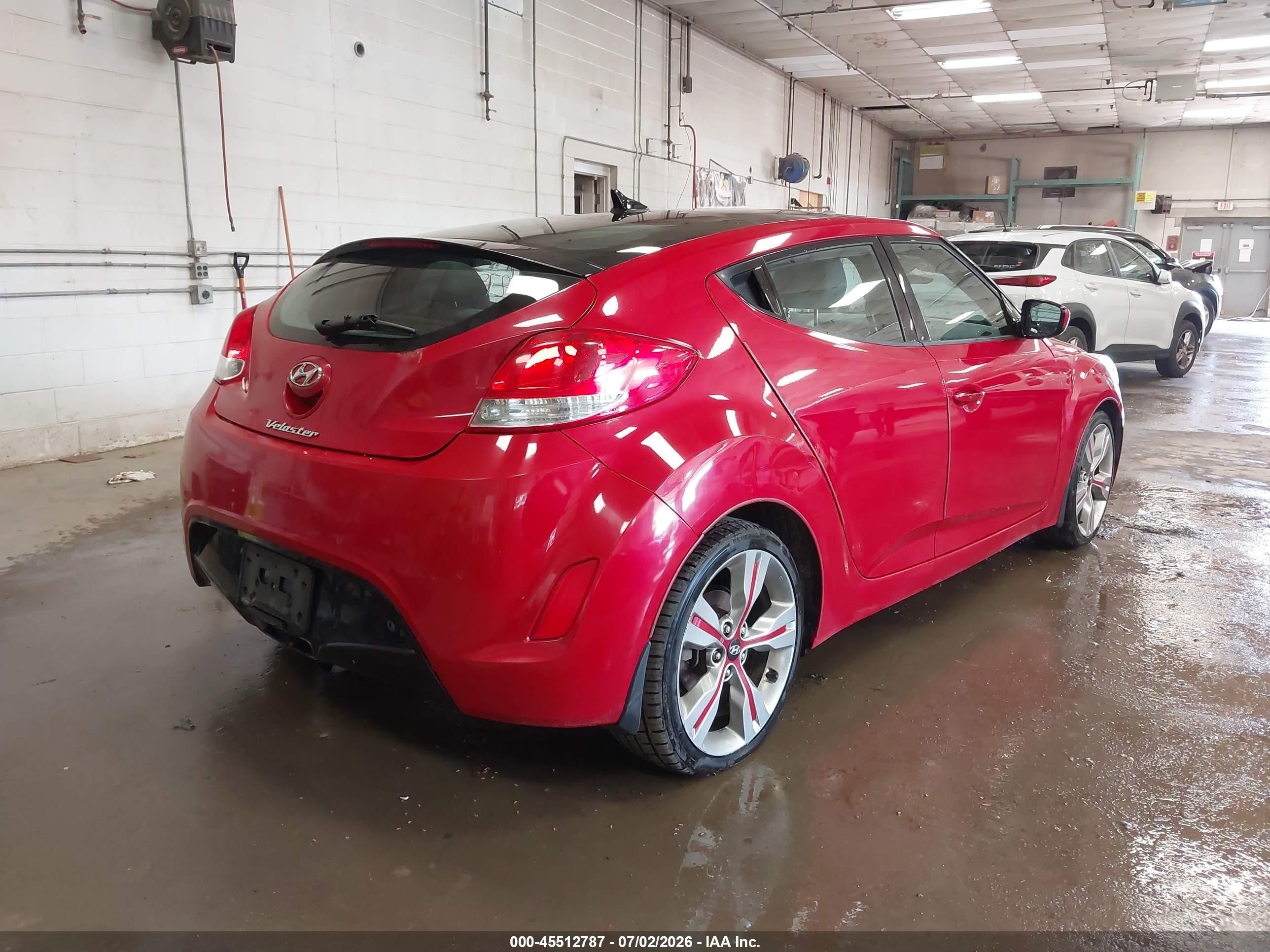 2013 Hyundai Veloster Base W/black Red vin: KMHTC6AD5DU100033