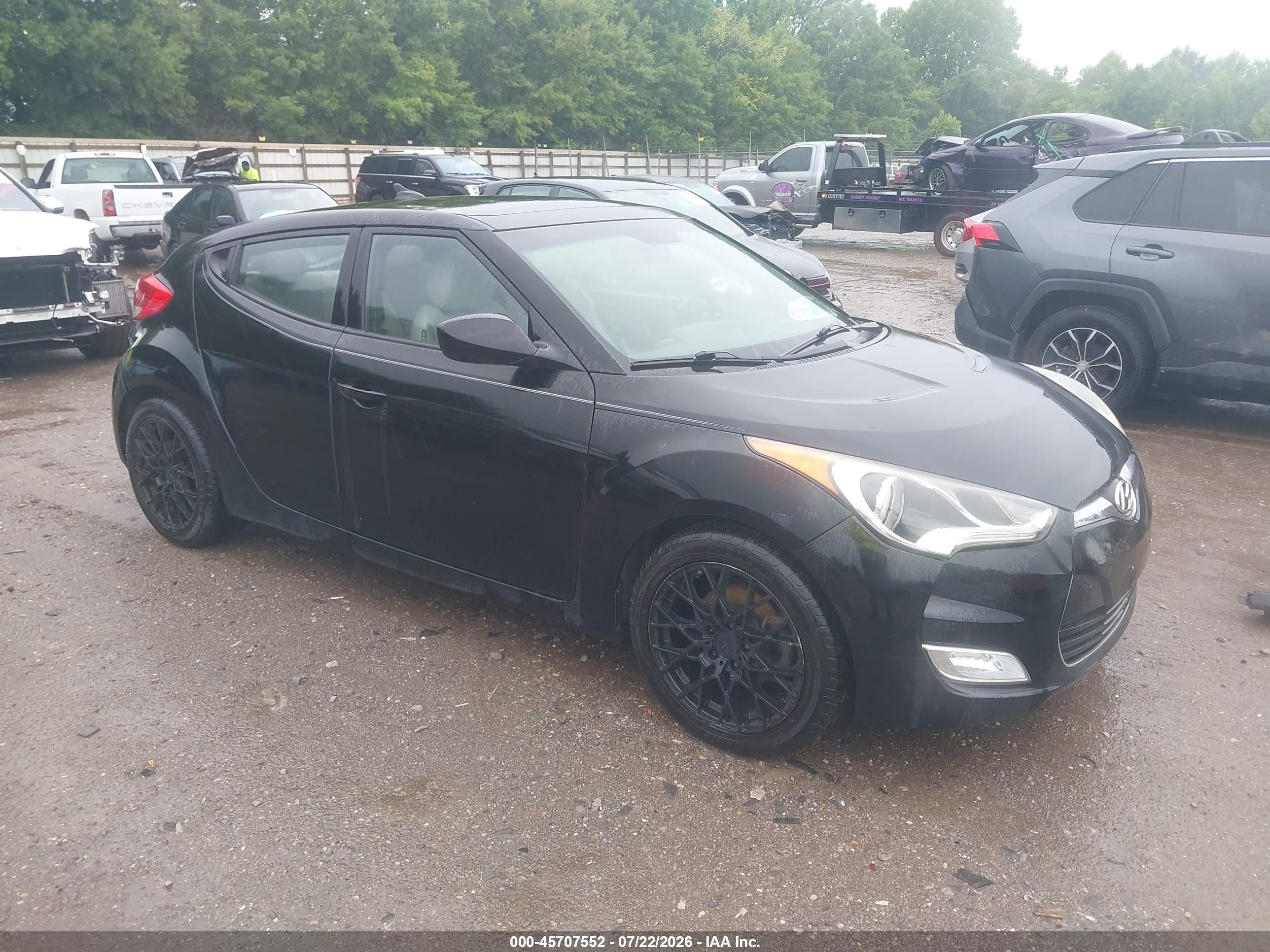 2013 Hyundai Veloster Base W/gray Black vin: KMHTC6AD5DU101084