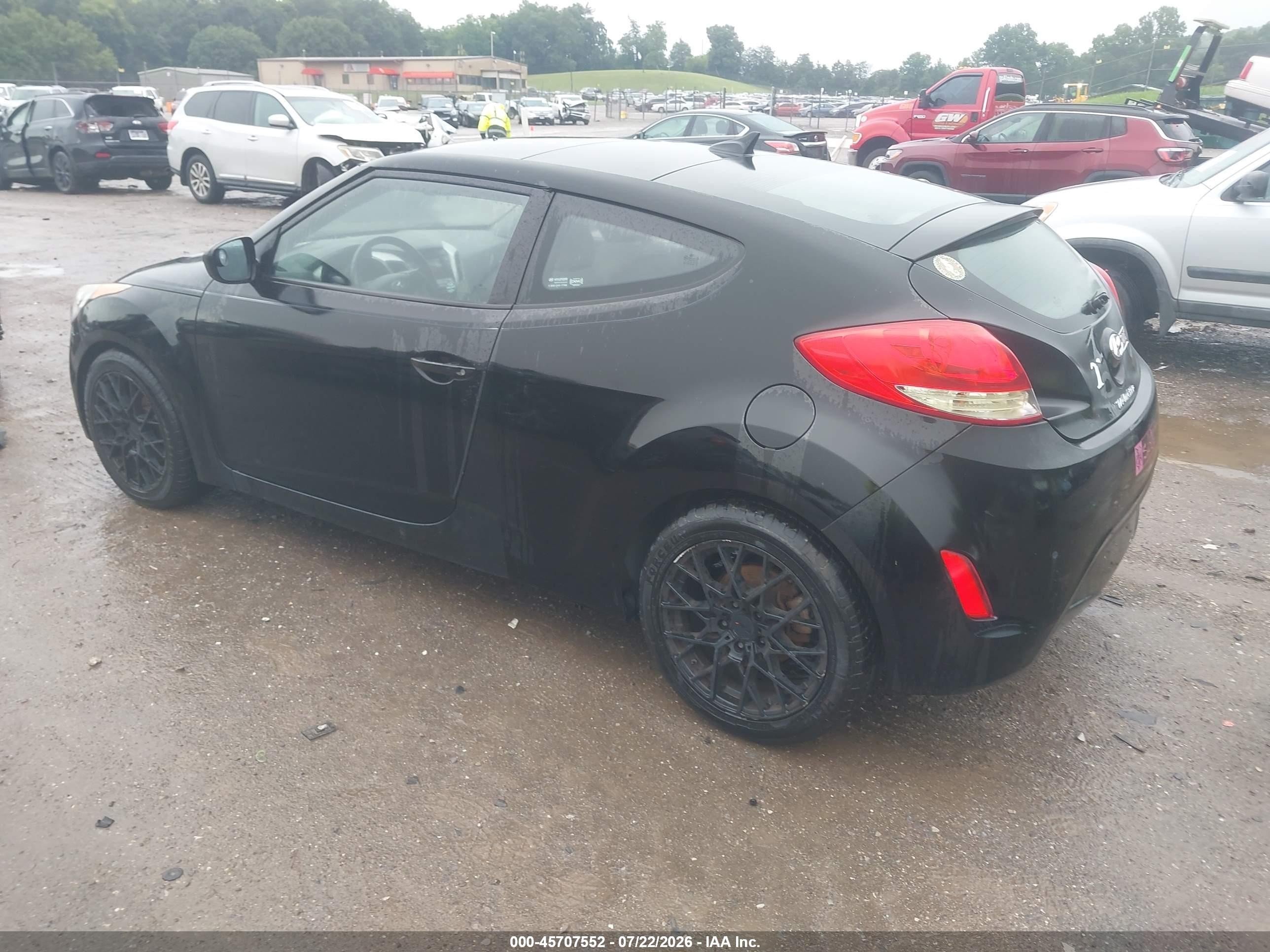 2013 Hyundai Veloster Base W/gray Black vin: KMHTC6AD5DU101084