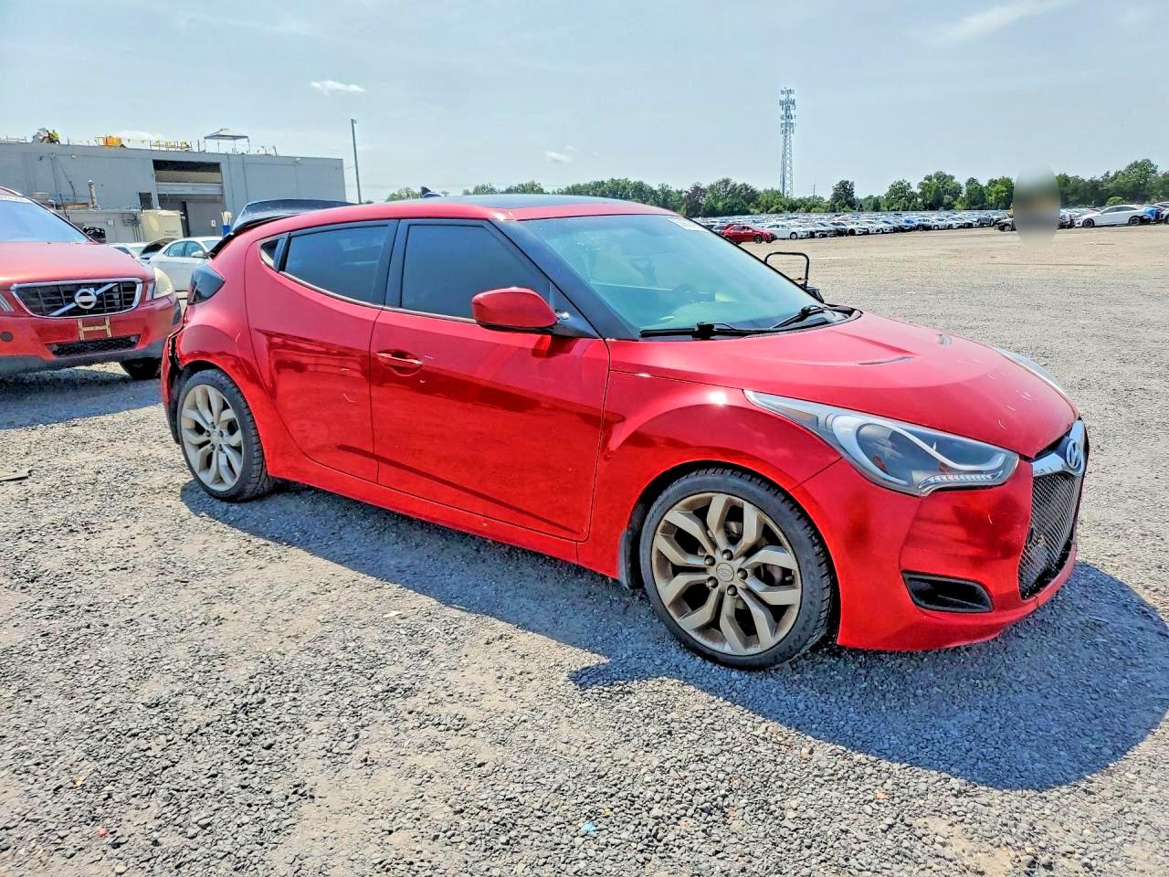2013 Hyundai Veloster Base Brown vin: KMHTC6AD5DU110495