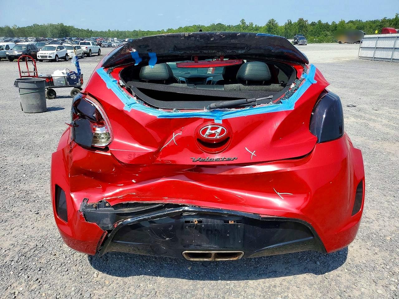 2013 Hyundai Veloster Base Brown vin: KMHTC6AD5DU110495