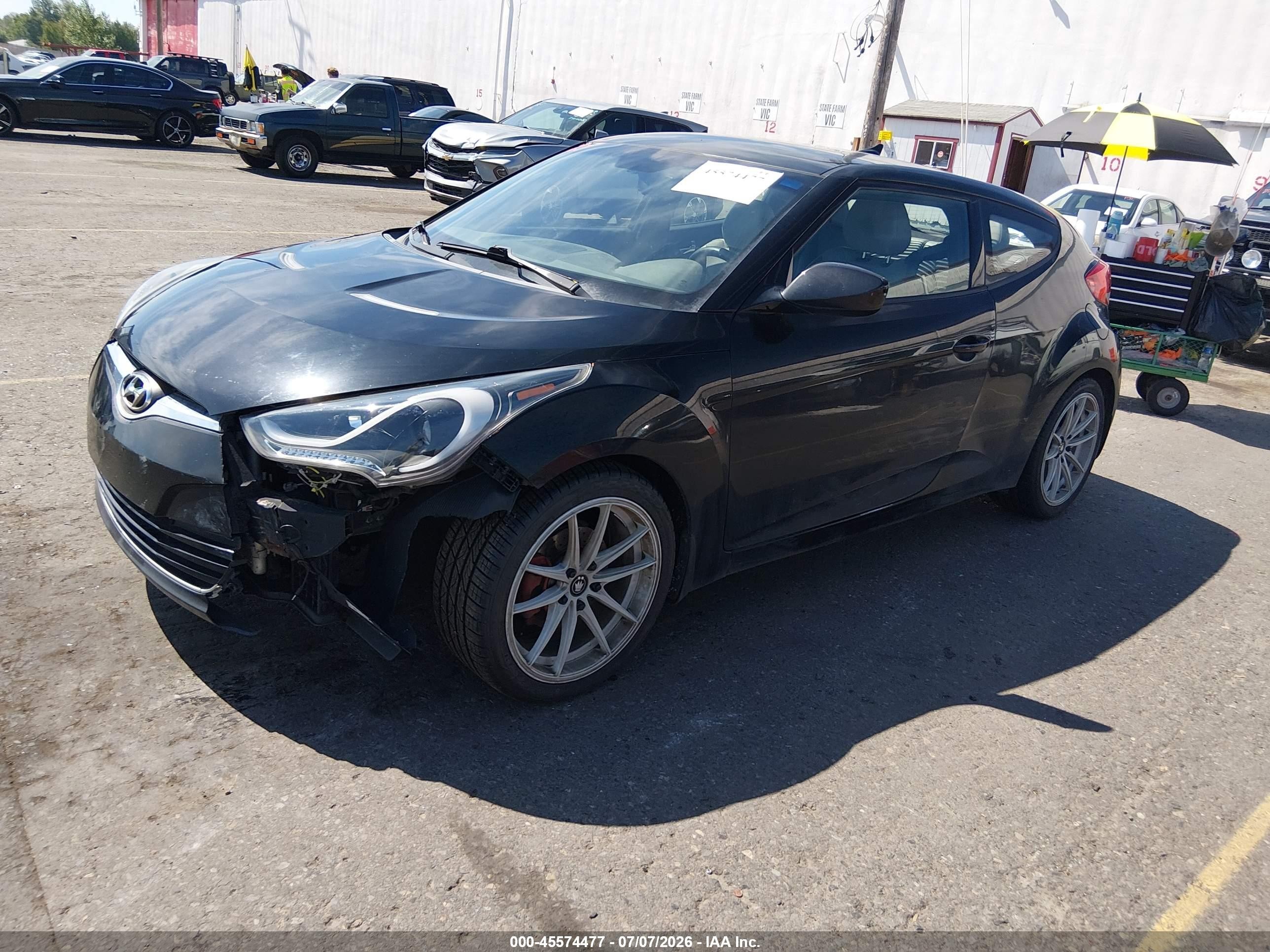 2013 Hyundai Veloster Base W/gray Black vin: KMHTC6AD5DU114899
