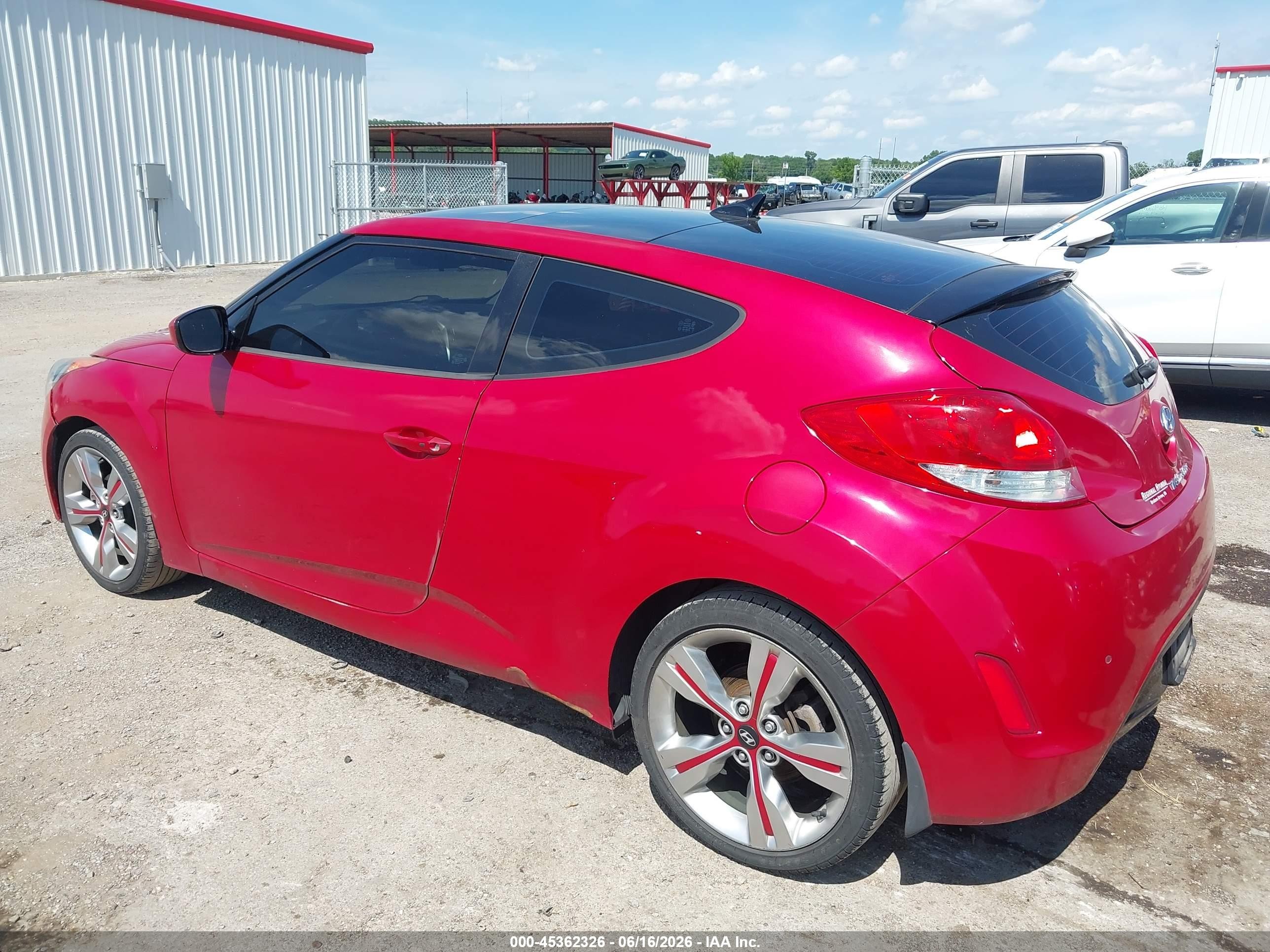 2013 Hyundai Veloster Base W/gray Red vin: KMHTC6AD5DU121948