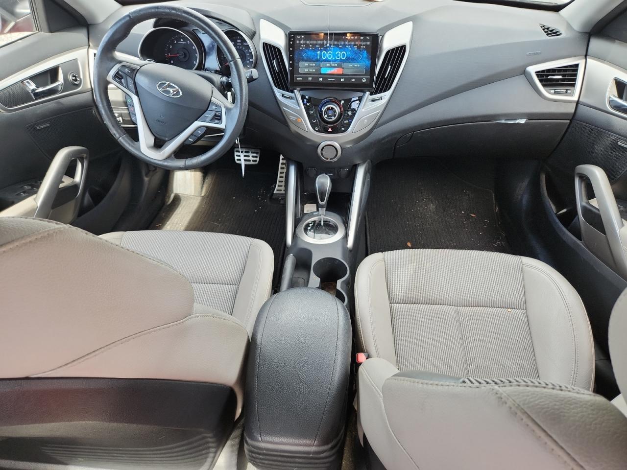 2013 Hyundai Veloster Base Красный vin: KMHTC6AD5DU131024