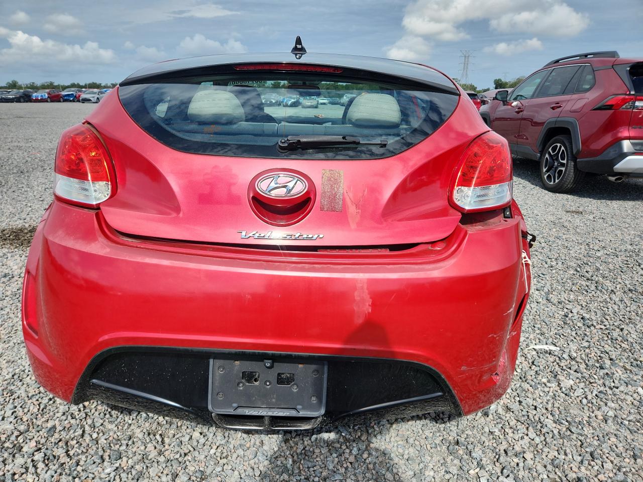 2013 Hyundai Veloster Base Красный vin: KMHTC6AD5DU131024