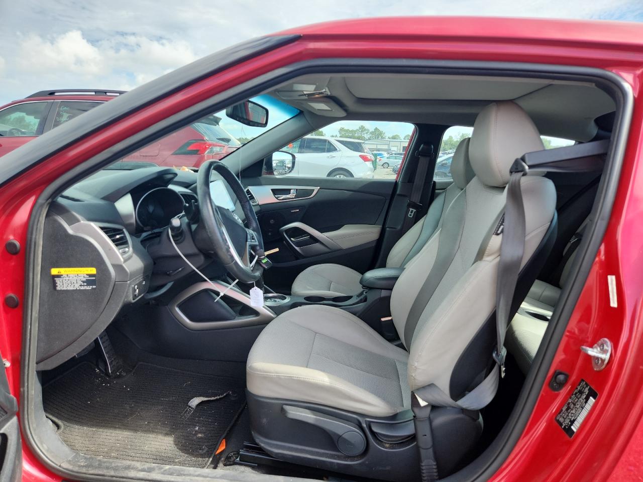 2013 Hyundai Veloster Base Красный vin: KMHTC6AD5DU131024