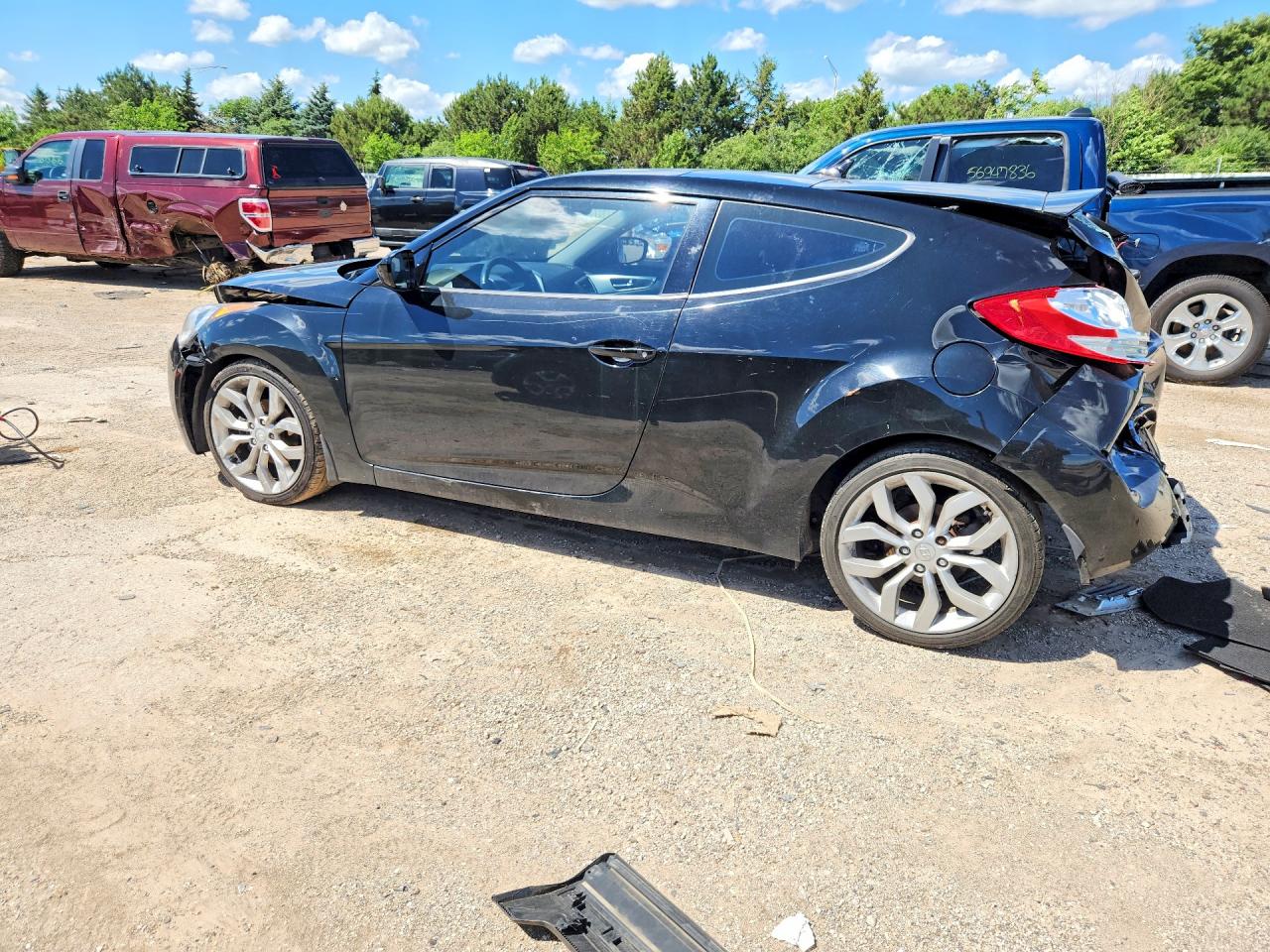 2013 Hyundai Veloster Base Black vin: KMHTC6AD5DU133243