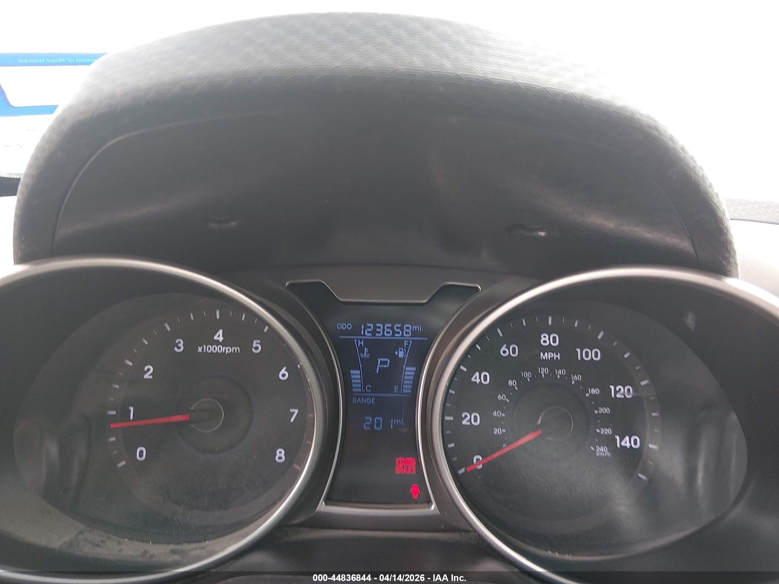 2013 Hyundai Veloster Base W/black Red vin: KMHTC6AD5DU135736