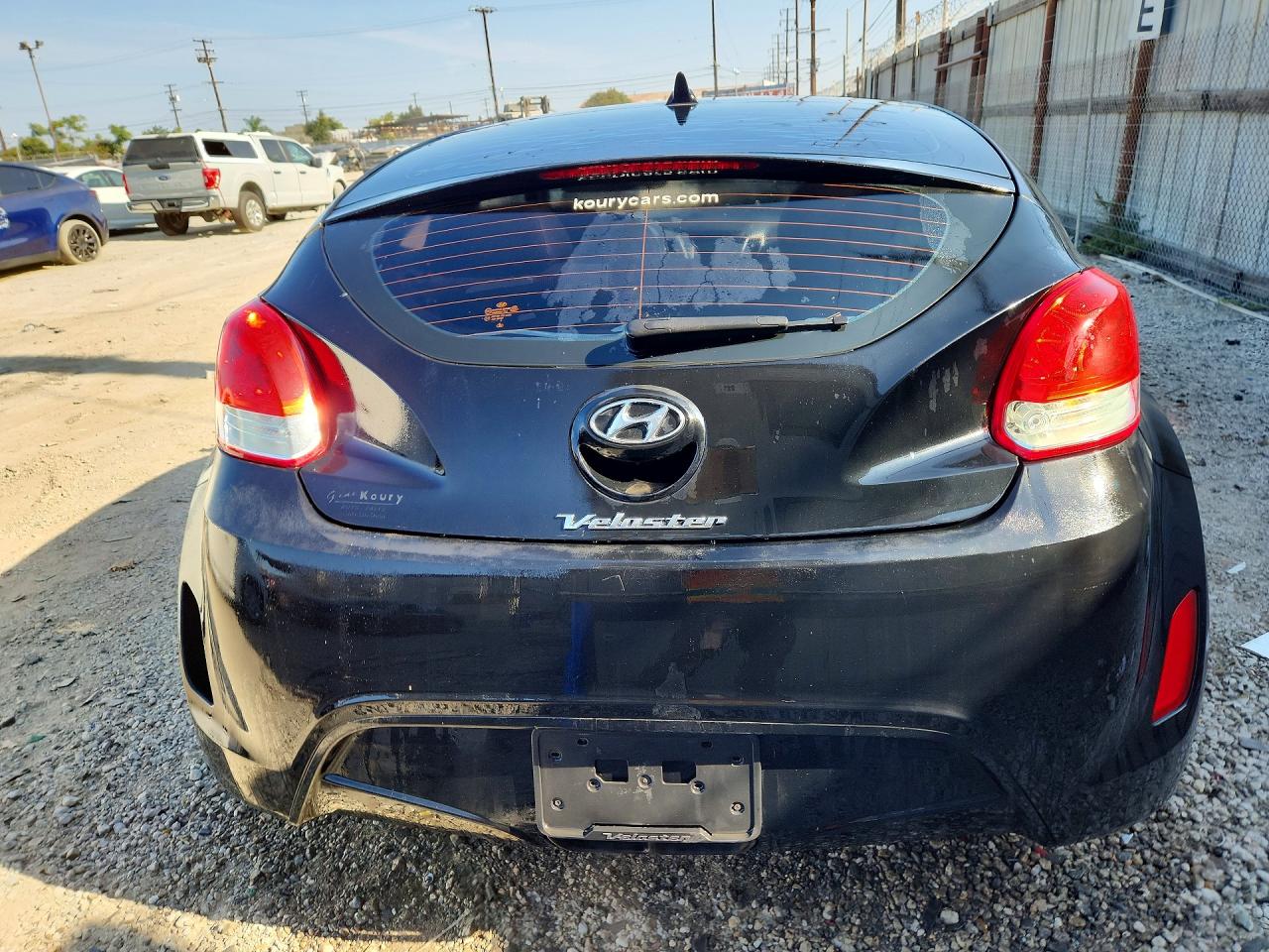 2013 Hyundai Veloster Base Black vin: KMHTC6AD5DU144436