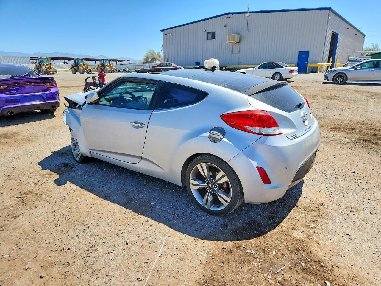 2013 Hyundai Veloster Base Silver vin: KMHTC6AD5DU157509