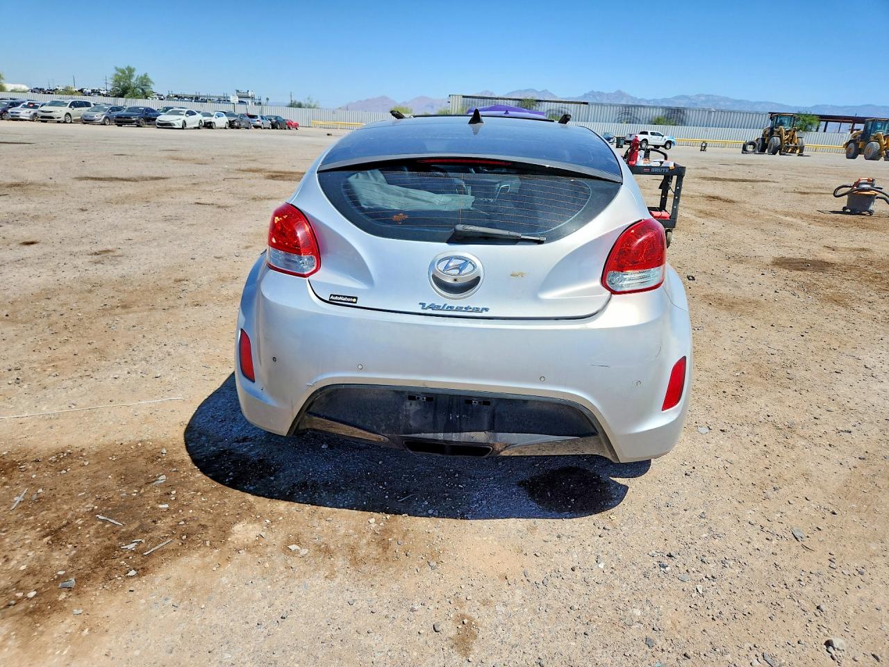 2013 Hyundai Veloster Base Silver vin: KMHTC6AD5DU157509