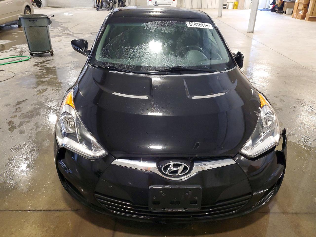 2013 Hyundai Veloster Base Черный vin: KMHTC6AD5DU160863