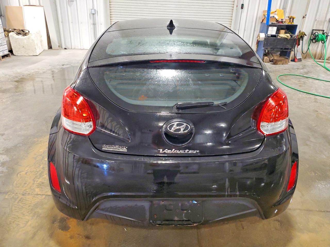 2013 Hyundai Veloster Base Черный vin: KMHTC6AD5DU160863