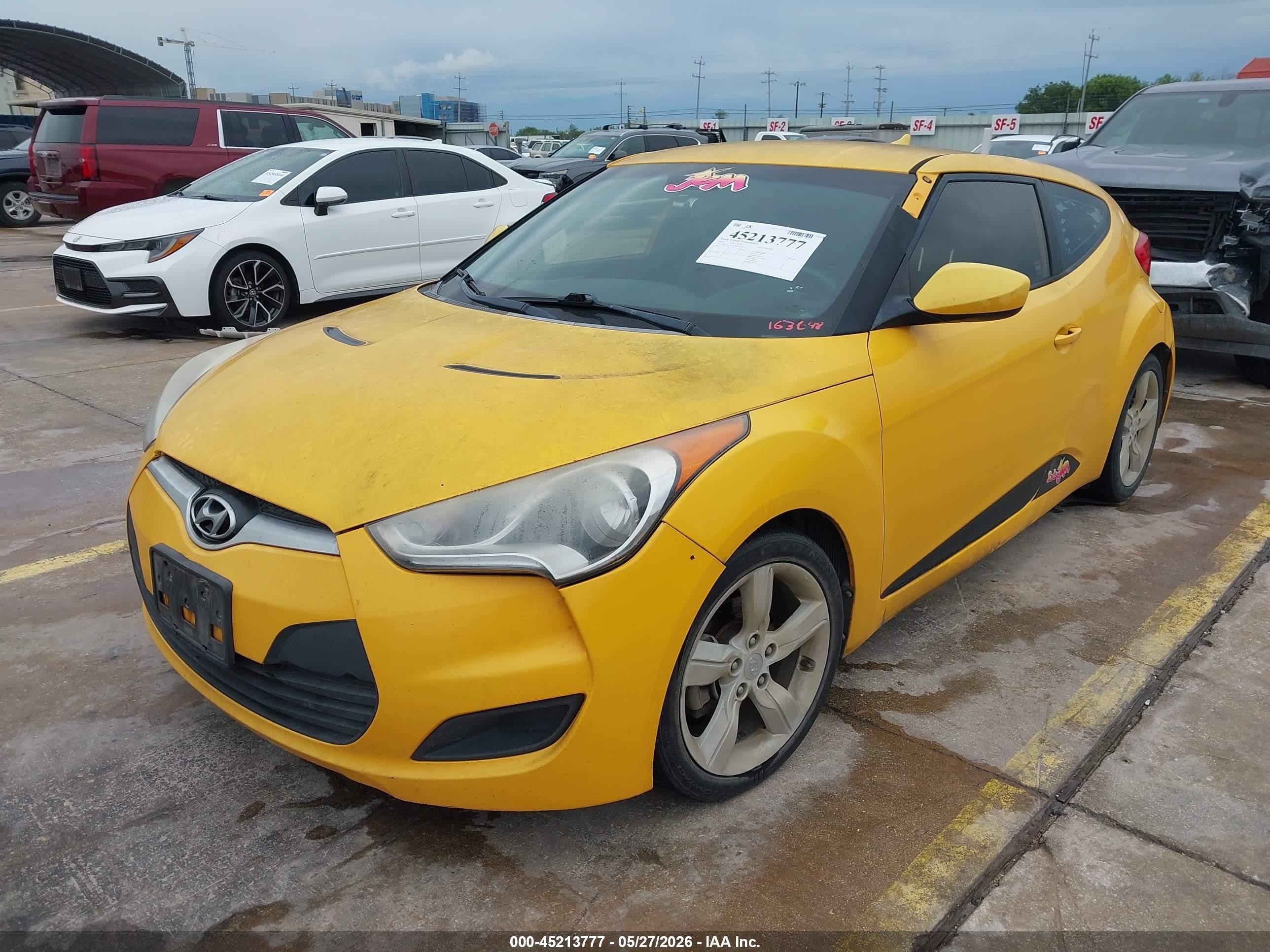 2013 Hyundai Veloster Base W/black Yellow vin: KMHTC6AD5DU163648