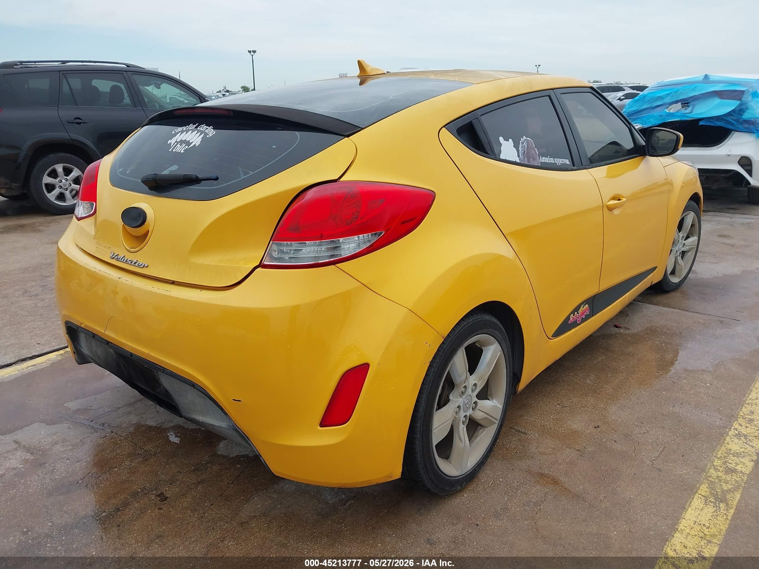 2013 Hyundai Veloster Base W/black Yellow vin: KMHTC6AD5DU163648