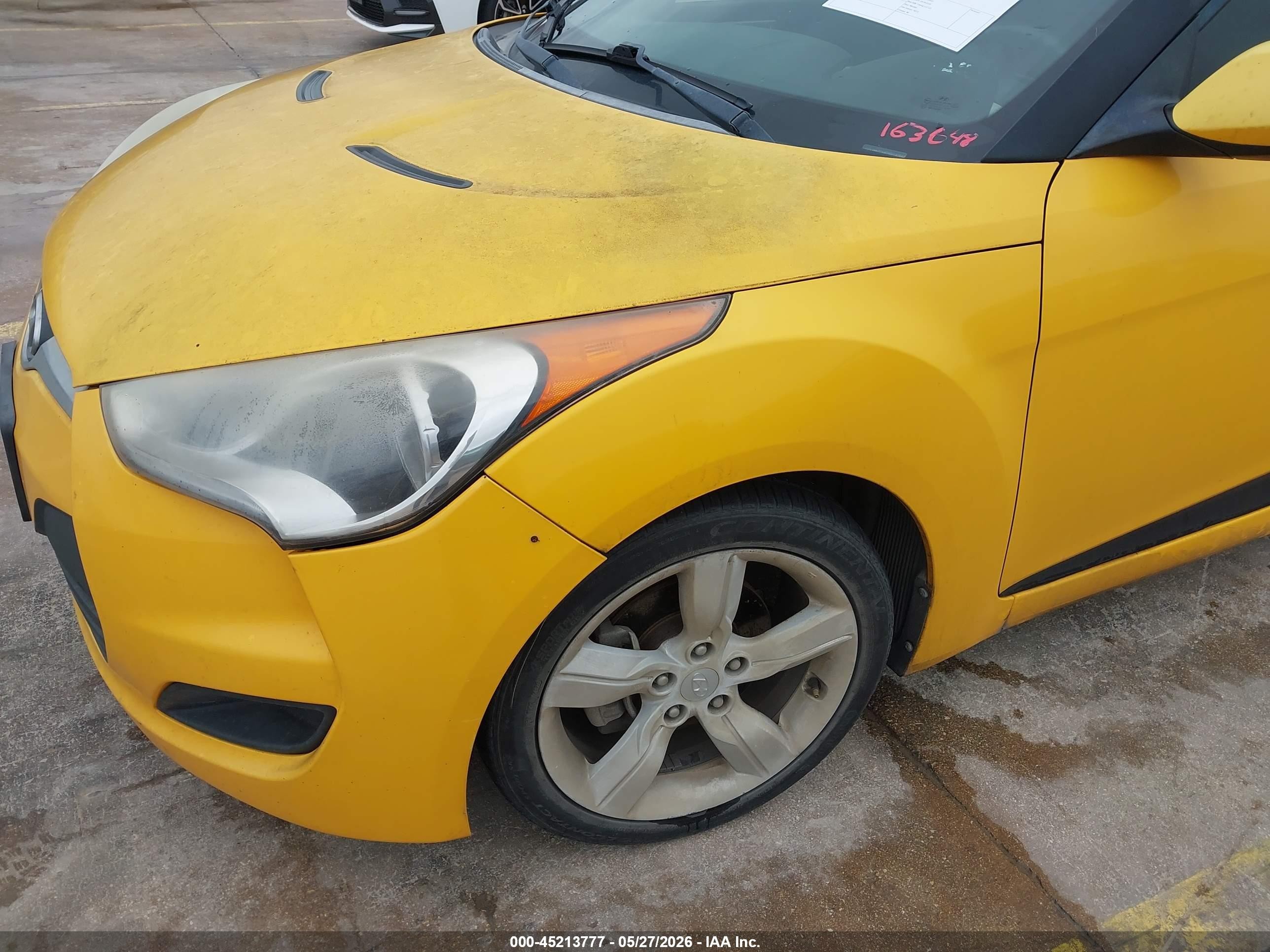 2013 Hyundai Veloster Base W/black Yellow vin: KMHTC6AD5DU163648