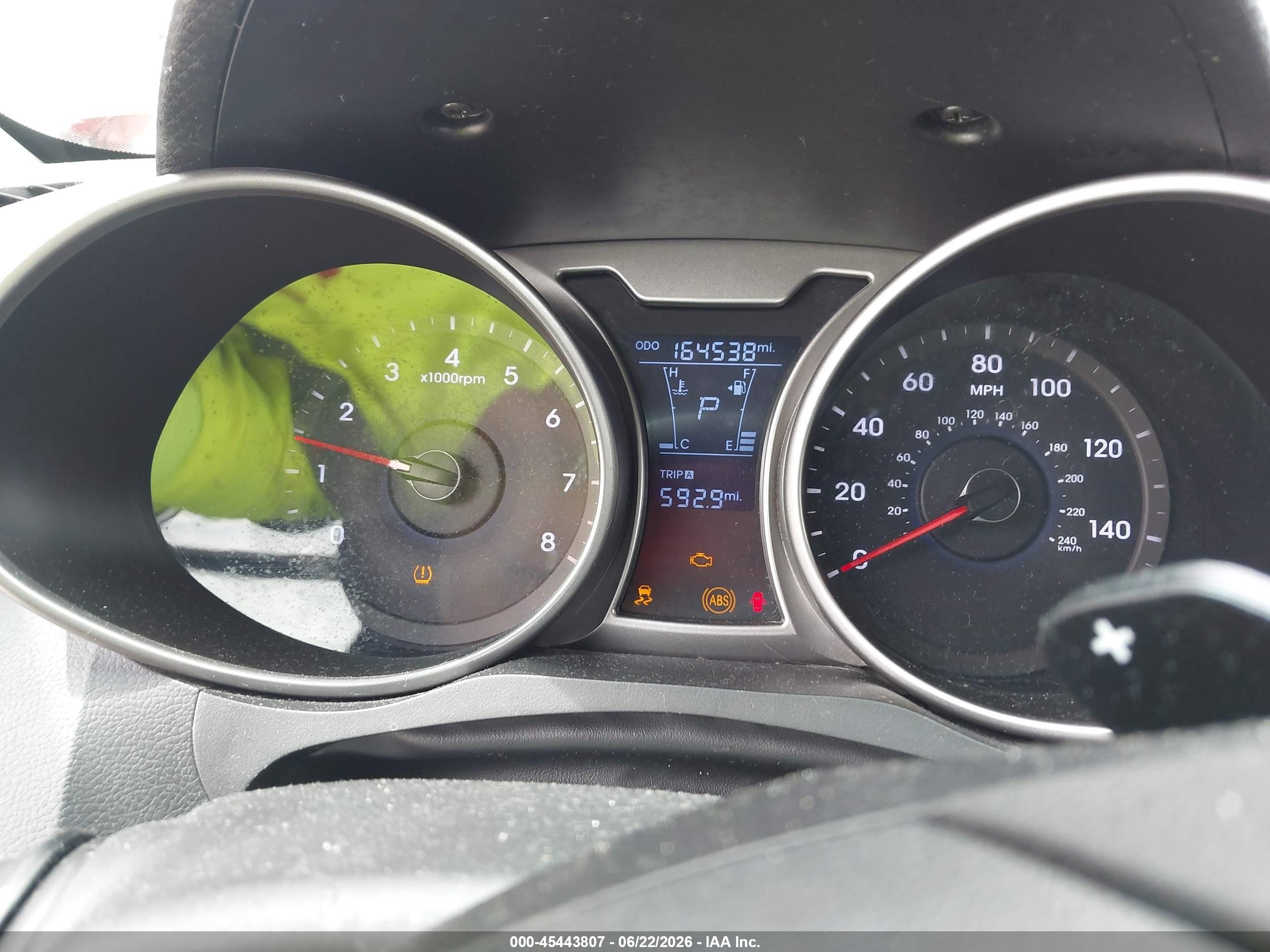 2013 Hyundai Veloster Base W/black Red vin: KMHTC6AD5DU167540