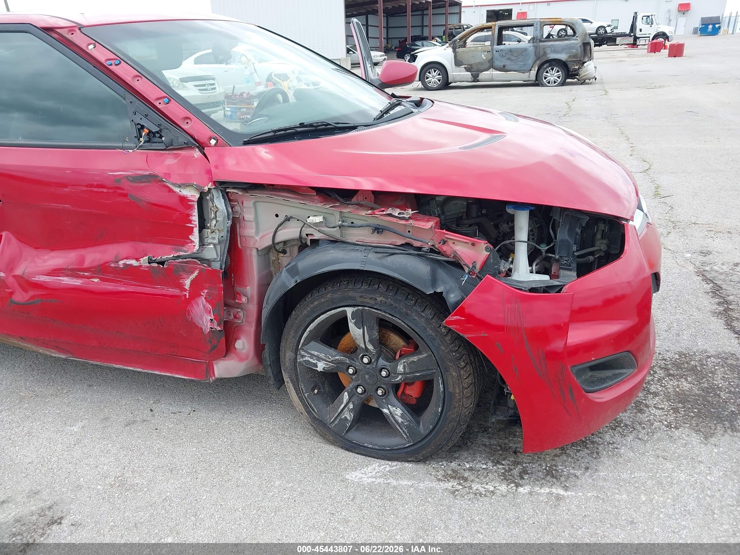 2013 Hyundai Veloster Base W/black Red vin: KMHTC6AD5DU167540